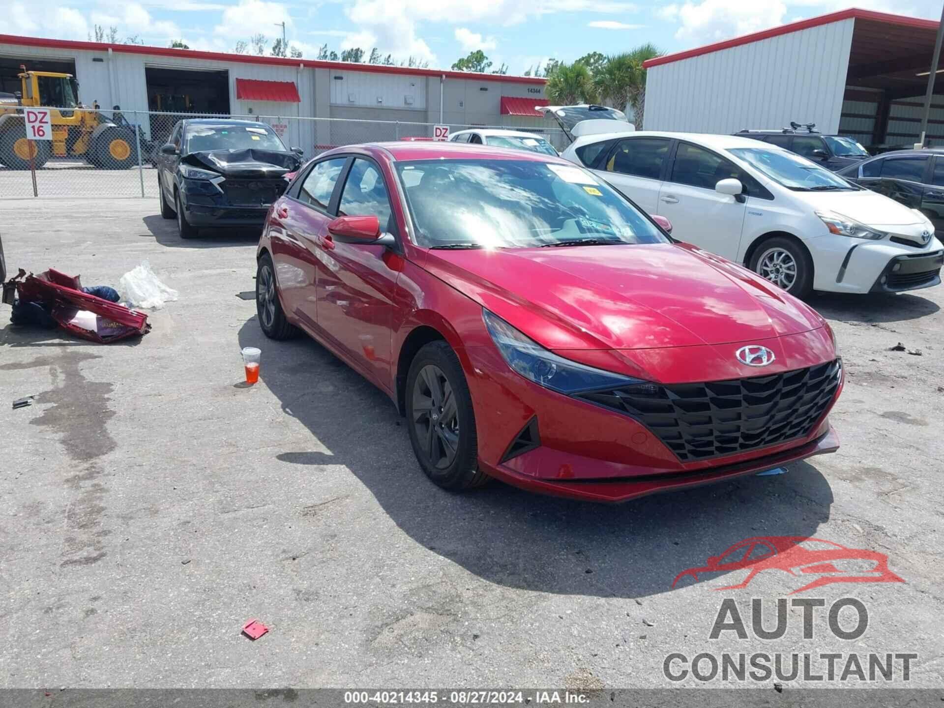 HYUNDAI ELANTRA 2023 - KMHLM4AGXPU610071