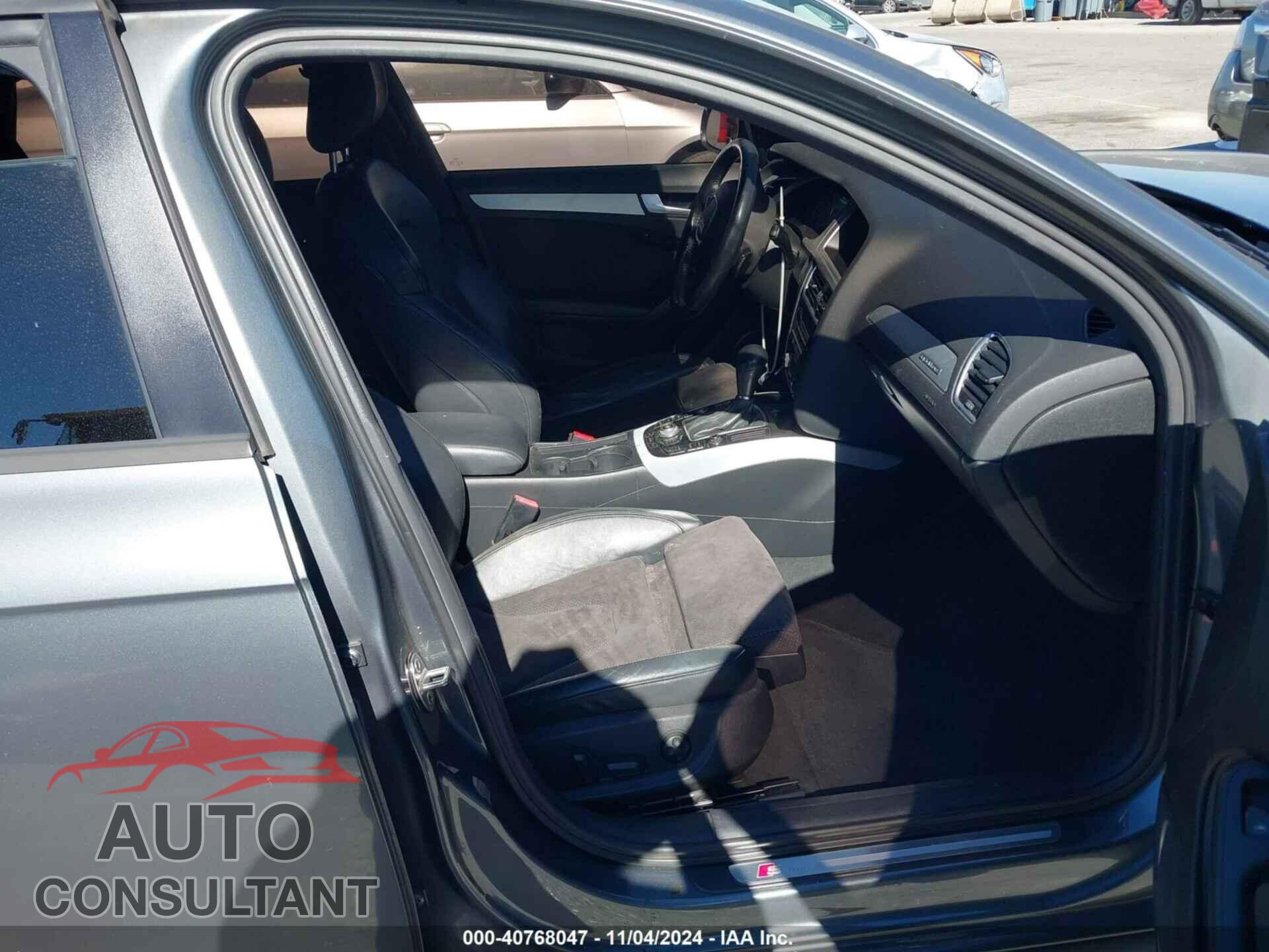 AUDI A4 2012 - WAUKFAFL4CA098024