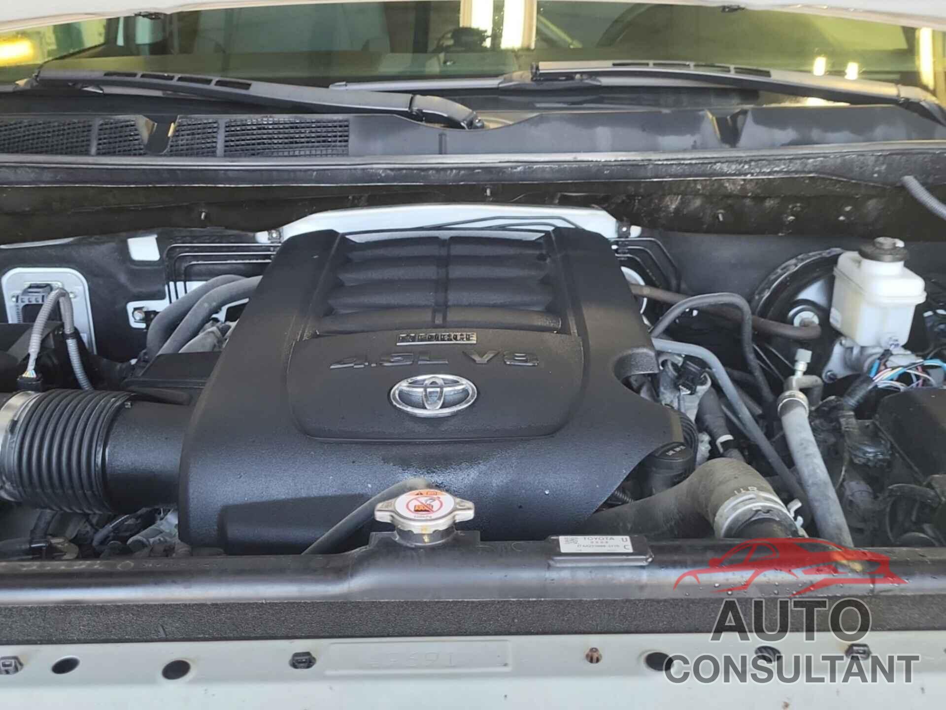 TOYOTA TUNDRA 2019 - 5TFDM5F18KX080712