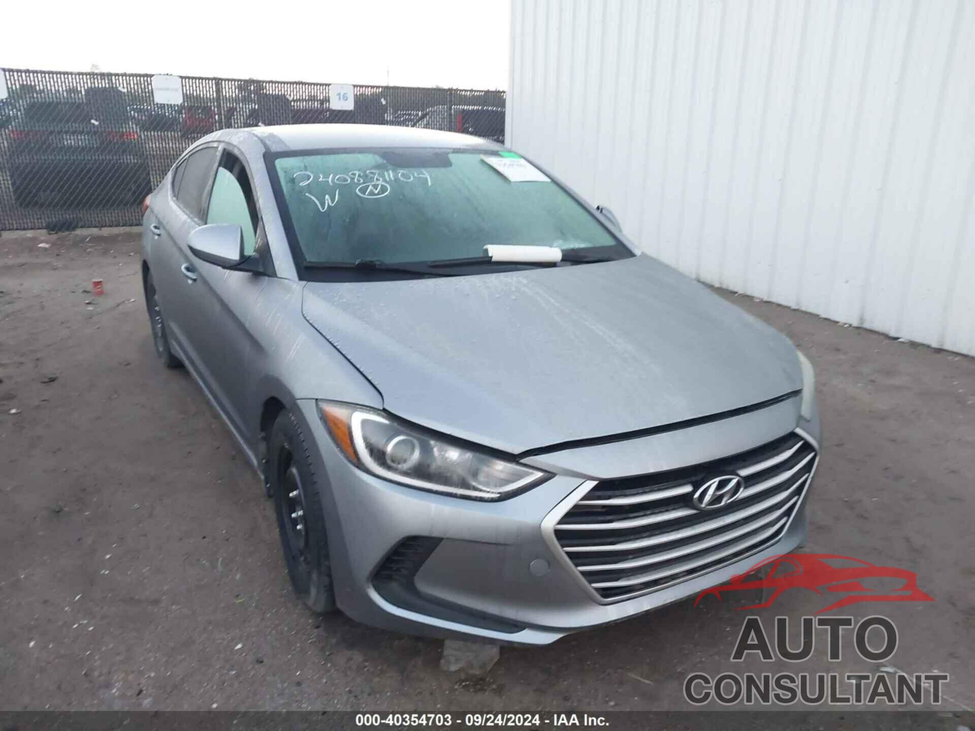 HYUNDAI ELANTRA 2017 - KMHD74LF1HU383547