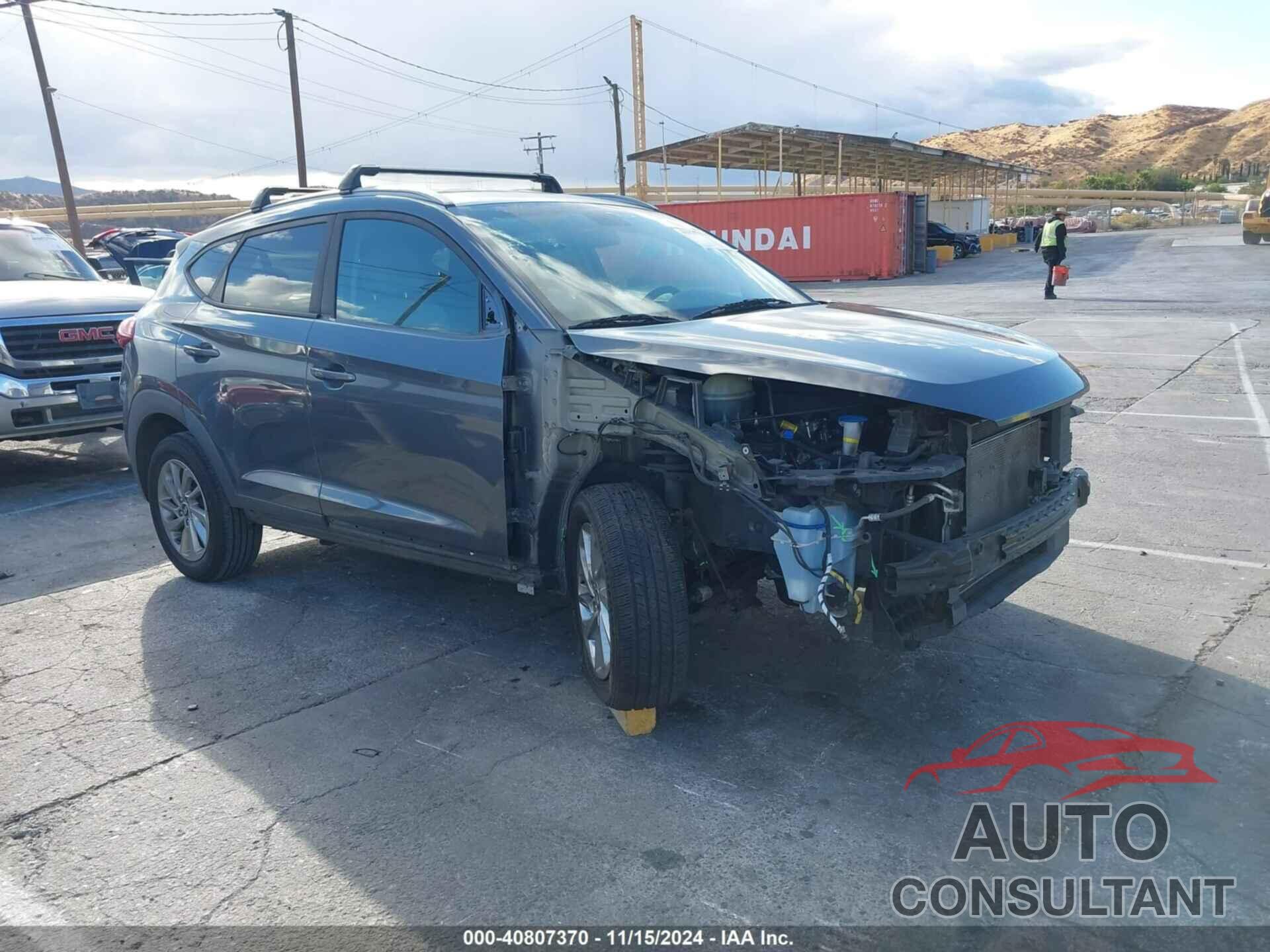 HYUNDAI TUCSON 2018 - KM8J33A41JU682908