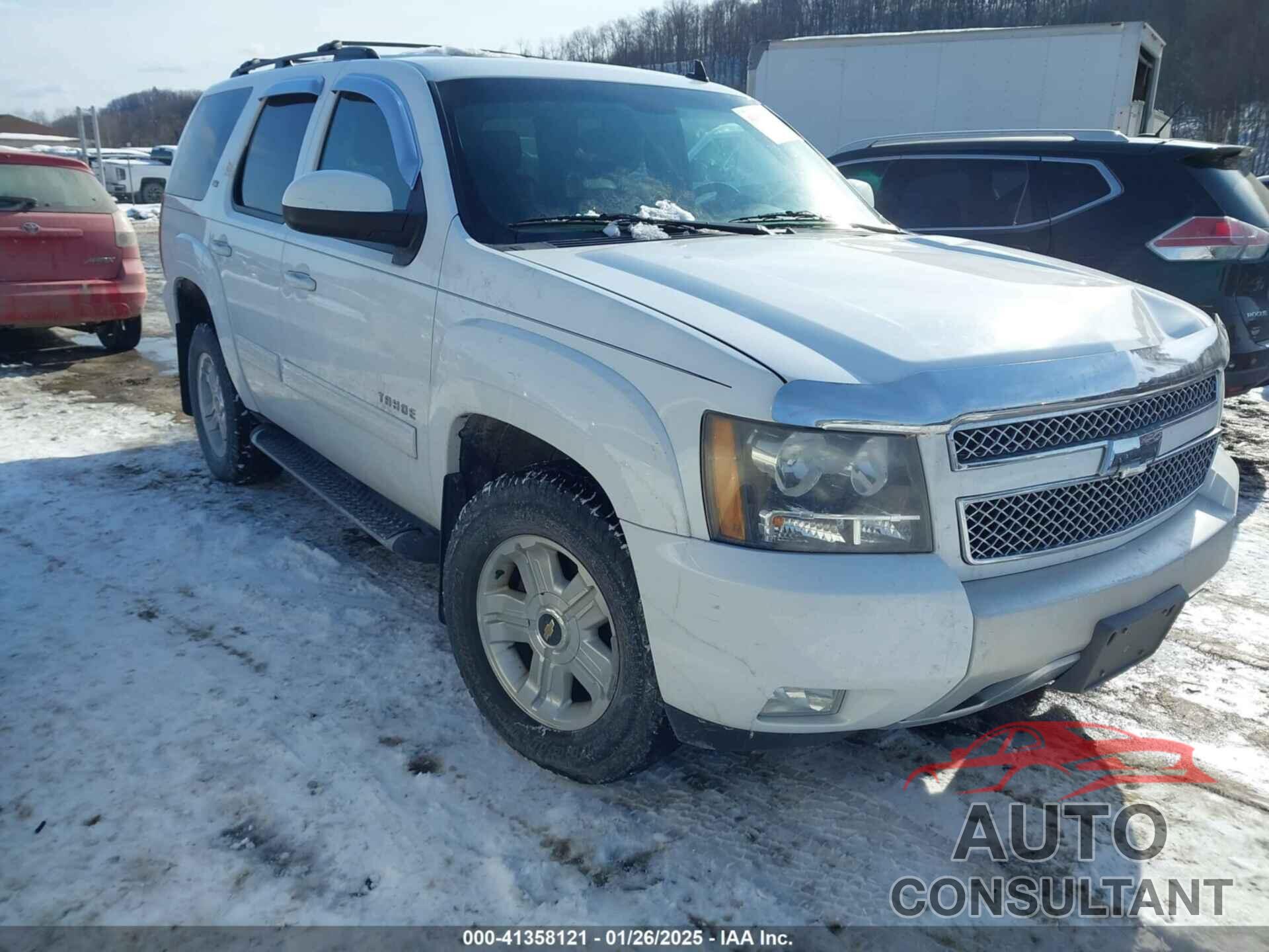 CHEVROLET TAHOE 2011 - 1GNSKBE03BR382490