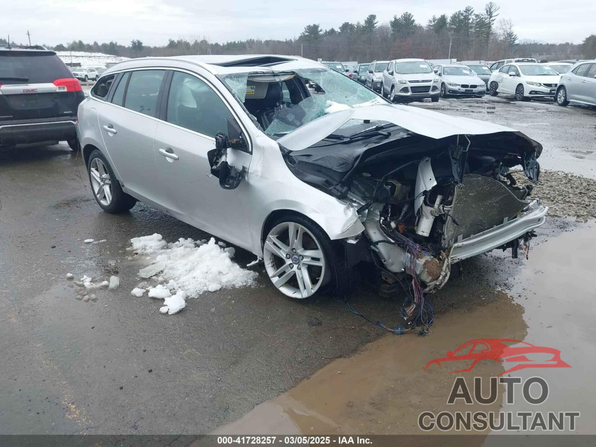 VOLVO V60 2015 - YV140MEK9F1218549