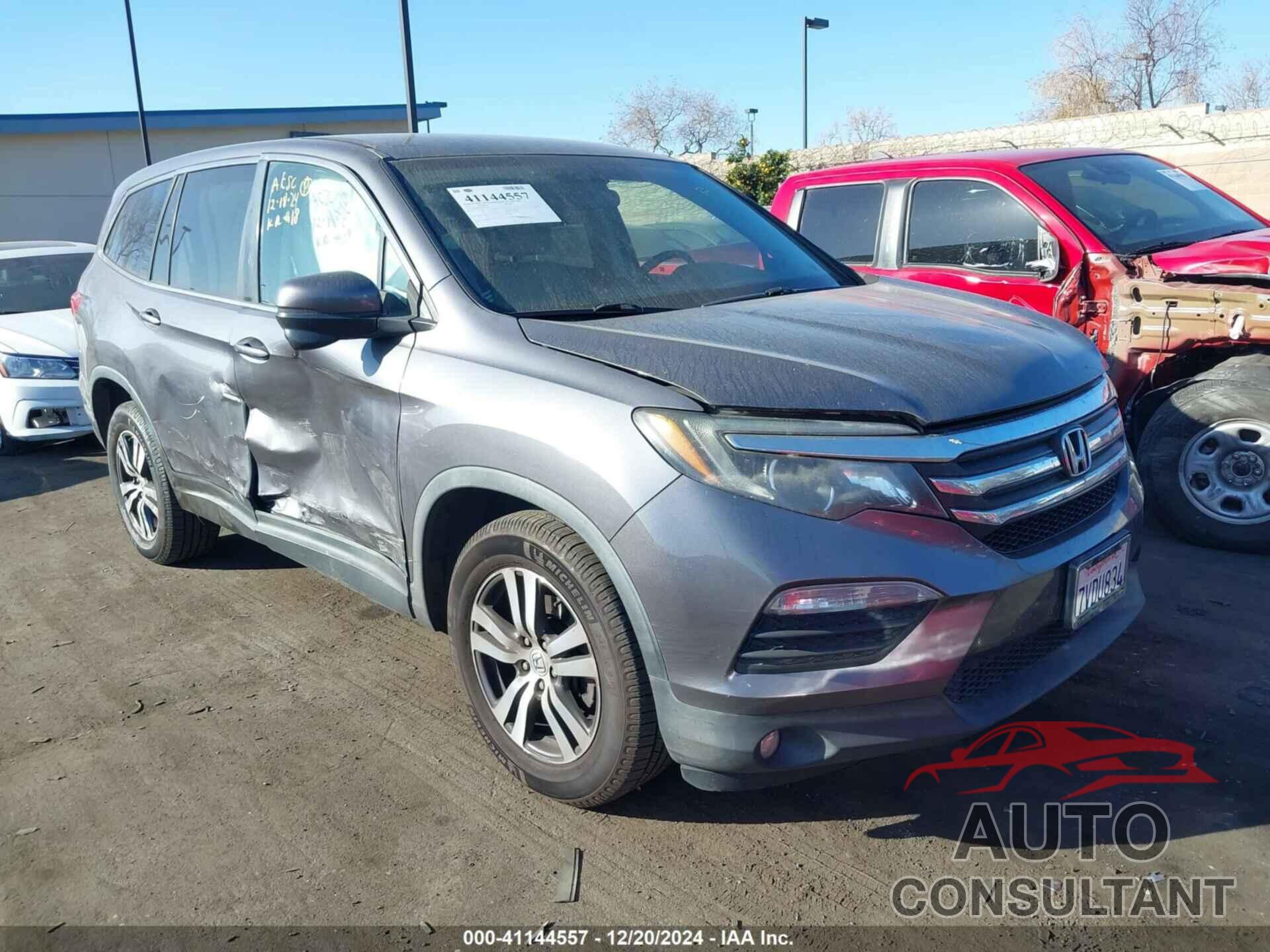 HONDA PILOT 2016 - 5FNYF6H3XGB107359