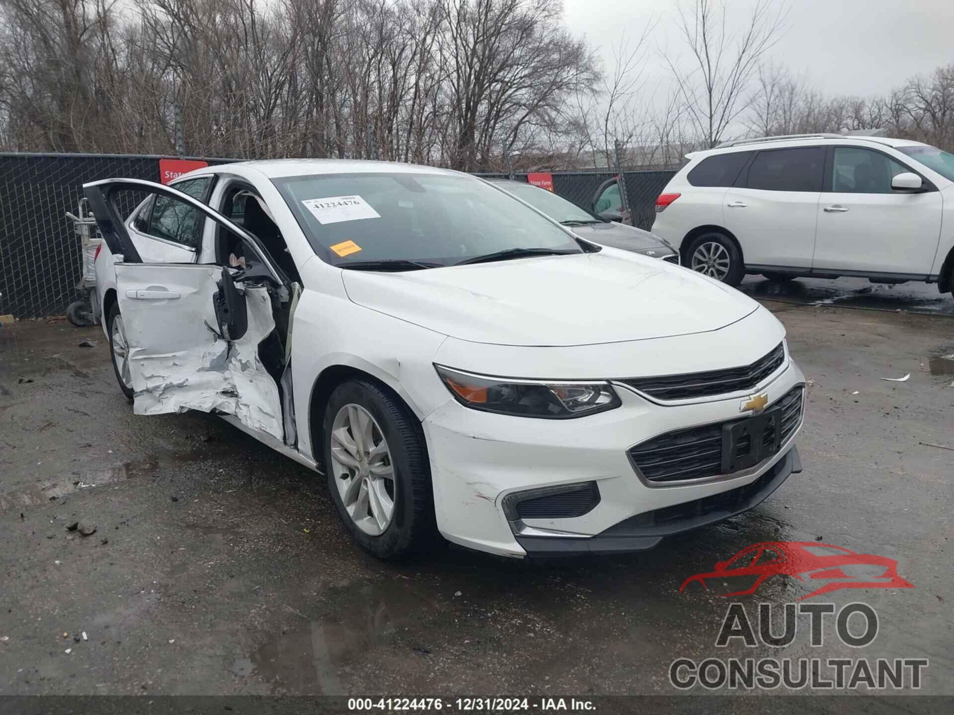 CHEVROLET MALIBU 2017 - 1G1ZE5ST9HF230215