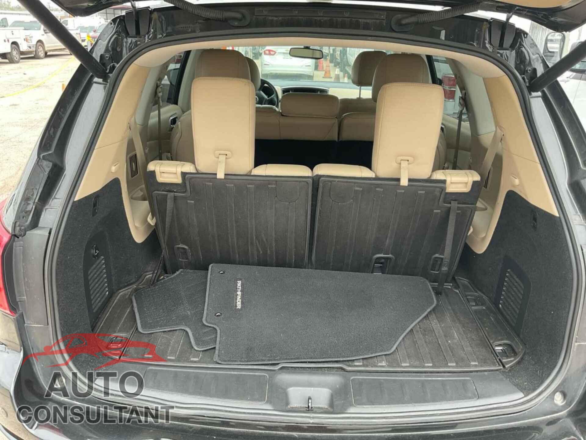 NISSAN PATHFINDER 2019 - 5N1DR2MM7KC612676