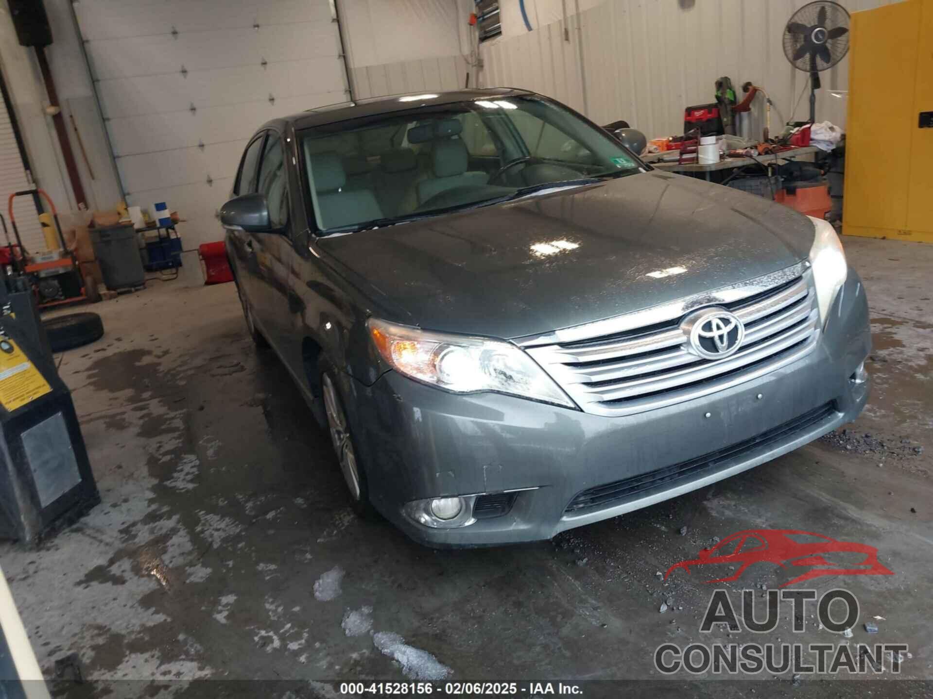 TOYOTA AVALON 2011 - 4T1BK3DB2BU376108