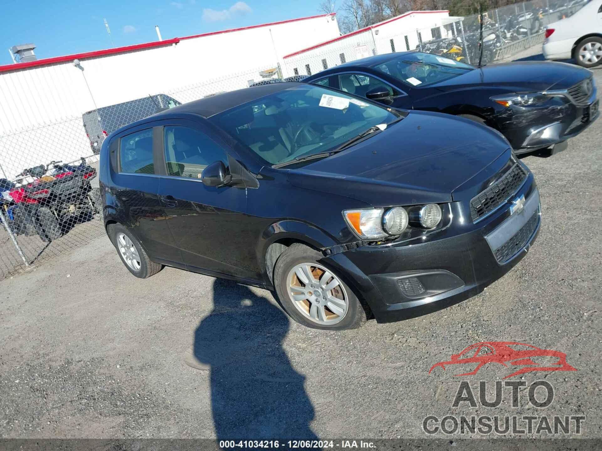 CHEVROLET SONIC 2015 - 1G1JC6SH0F4101115