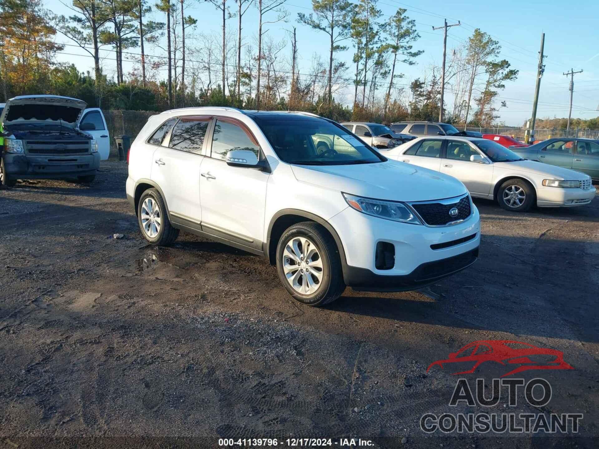 KIA SORENTO 2014 - 5XYKU4A79EG431230