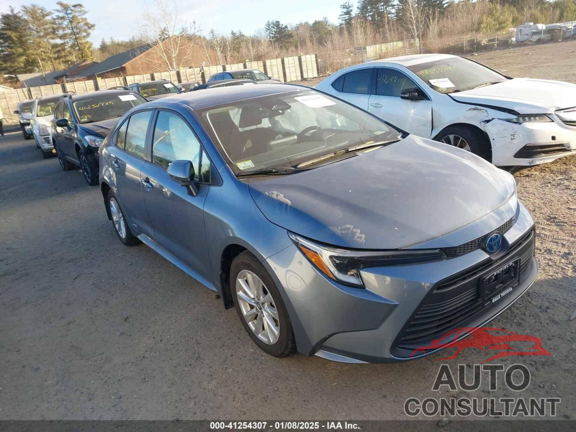 TOYOTA COROLLA 2024 - JTDBDMHE4R3009428