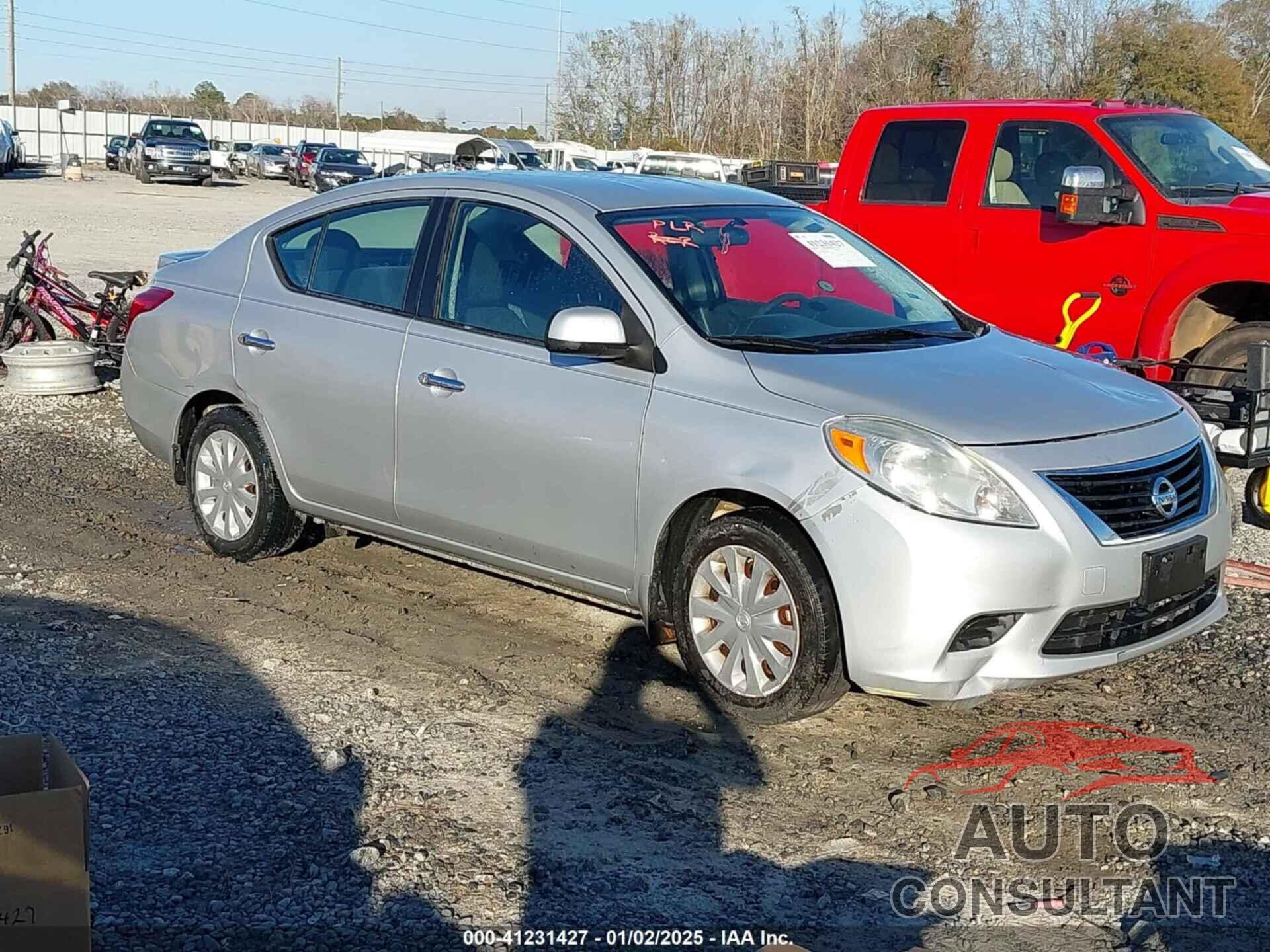 NISSAN VERSA 2013 - 3N1CN7AP8DL889015