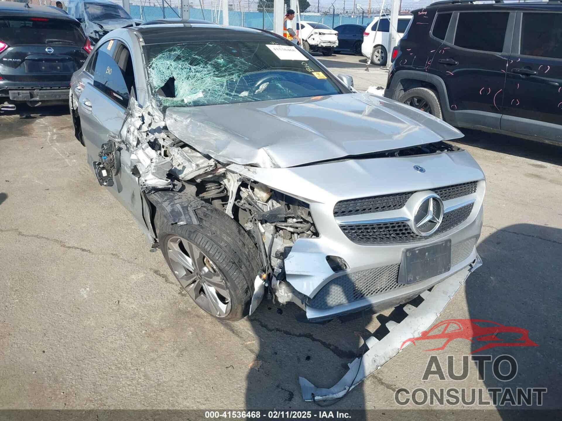 MERCEDES-BENZ CLA 250 2018 - WDDSJ4EB1JN581817