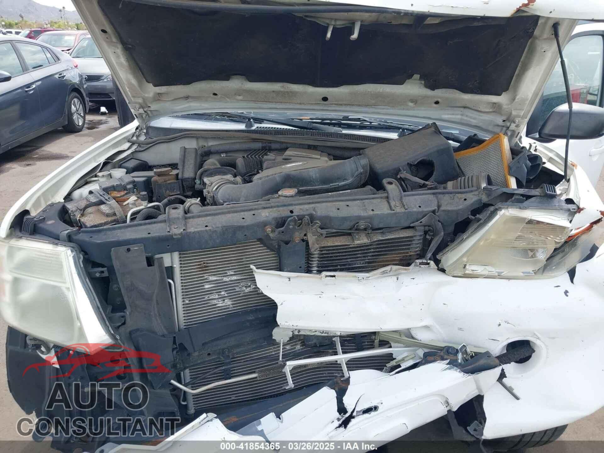 NISSAN PATHFINDER 2012 - 5N1AR1NN2CC622425