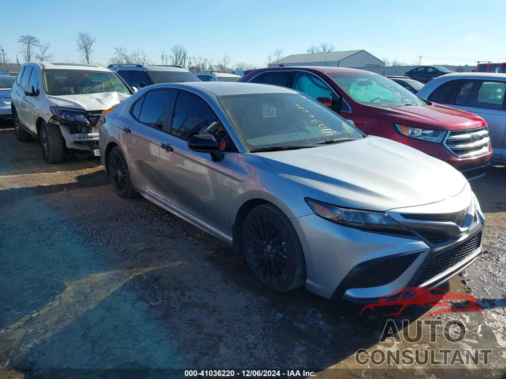 TOYOTA CAMRY 2021 - 4T1G11AK0MU491908