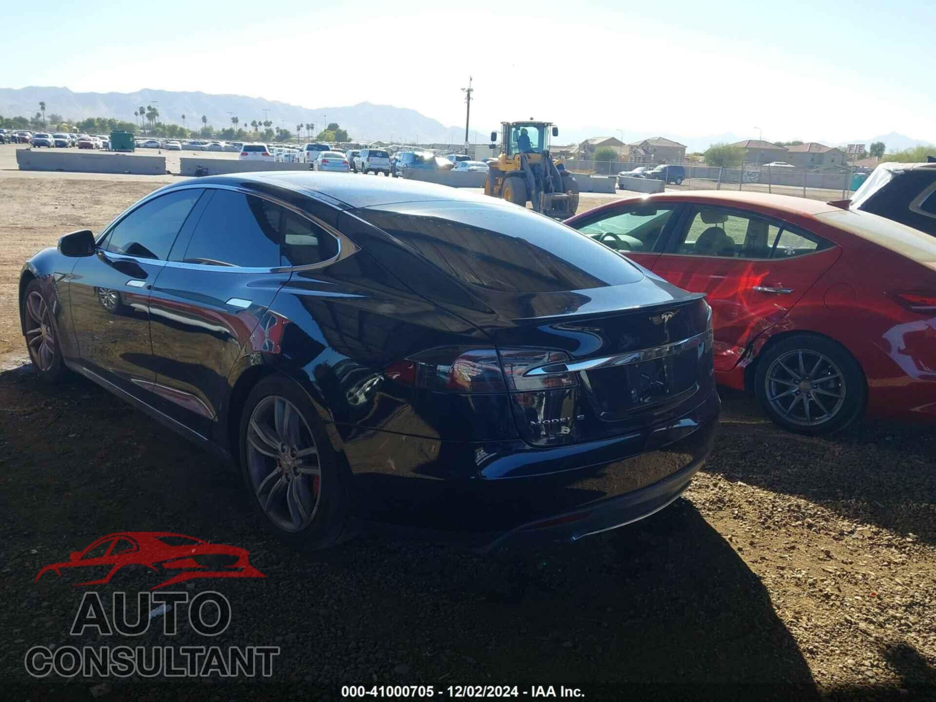 TESLA MODEL S 2014 - 5YJSA1H13EFP45357