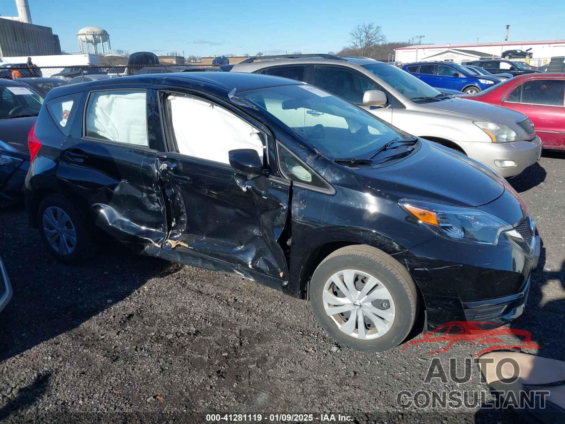 NISSAN VERSA NOTE 2018 - 3N1CE2CP8JL369439
