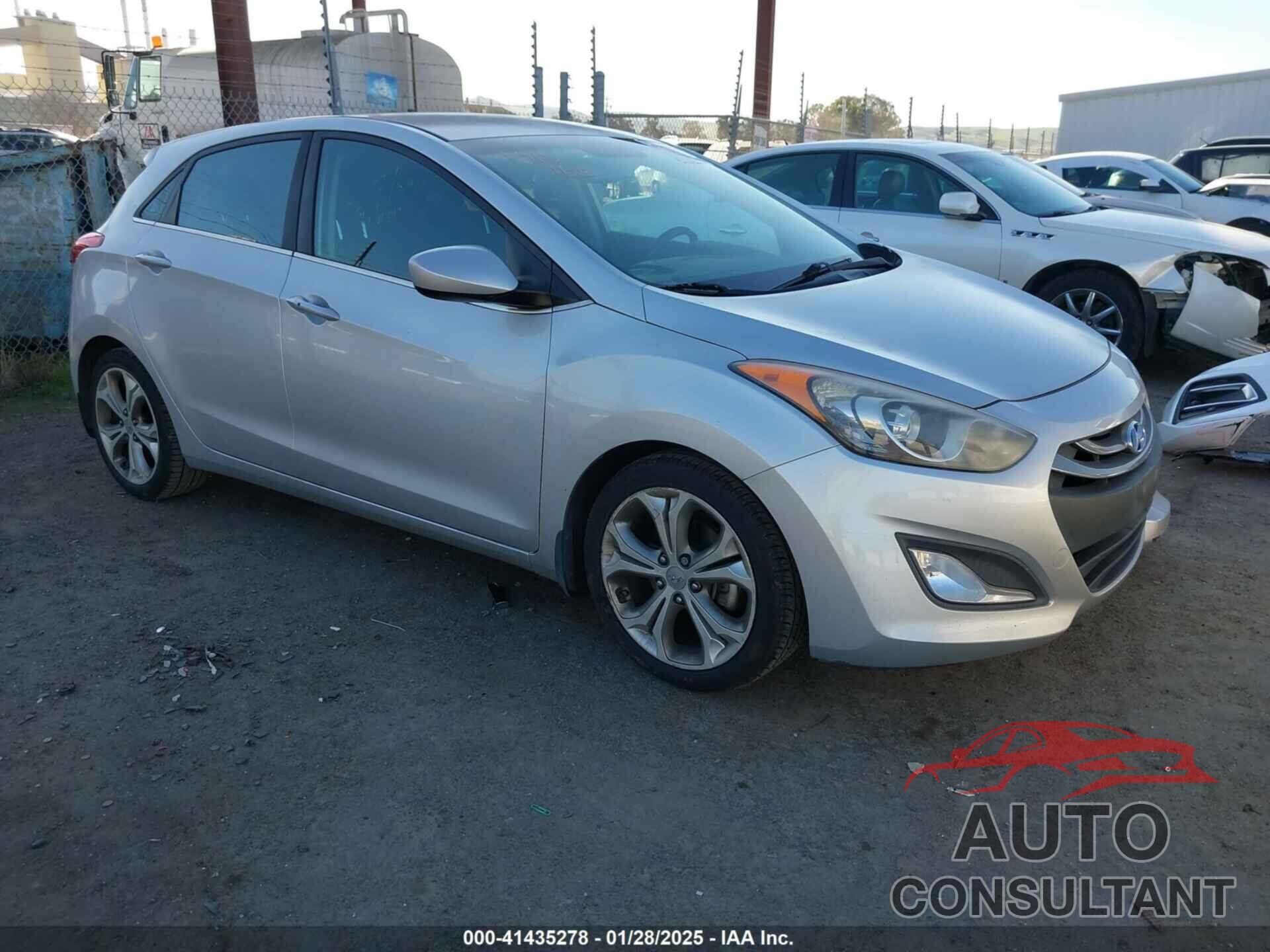HYUNDAI ELANTRA GT 2013 - KMHD35LE4DU130130