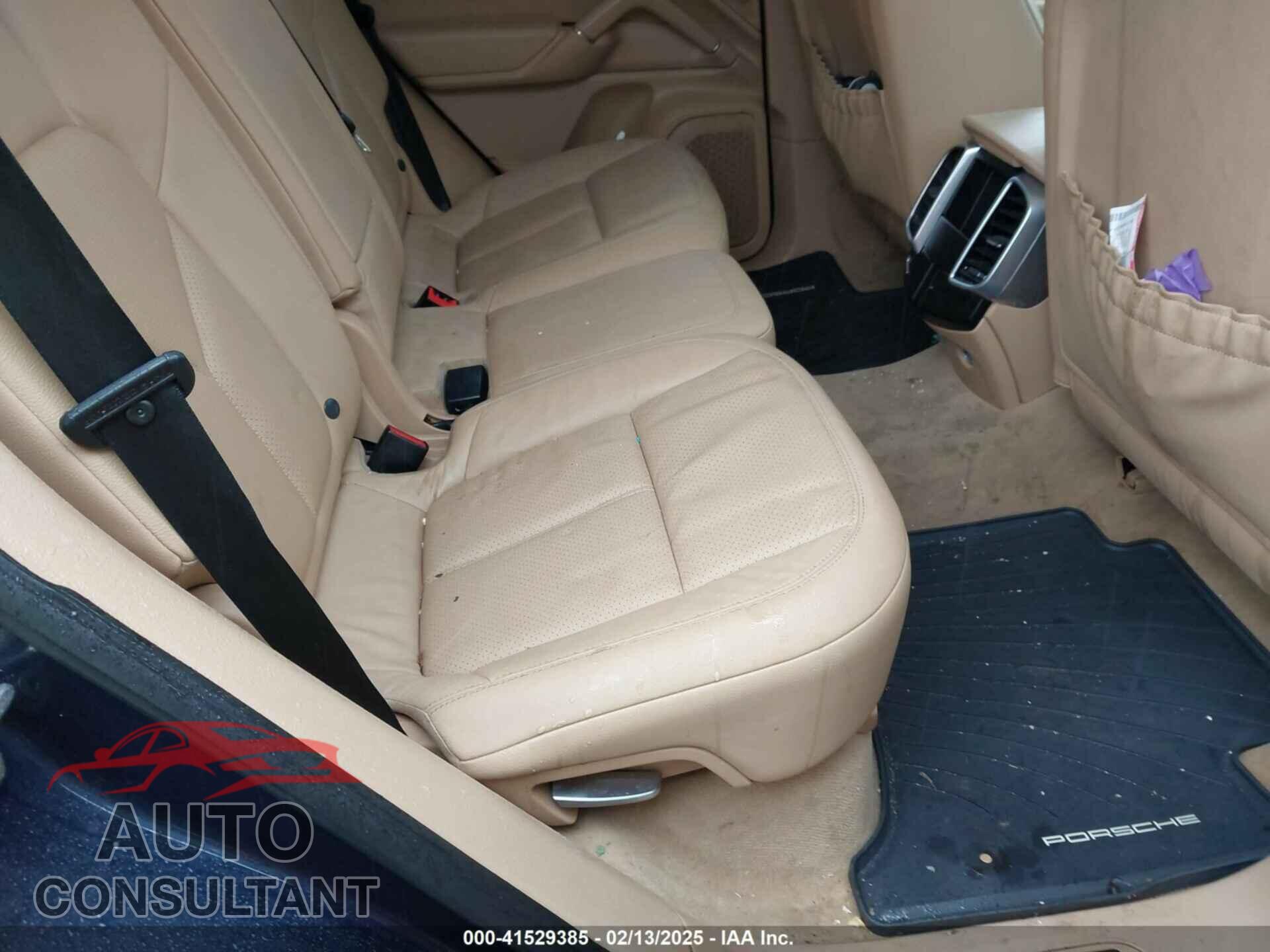 PORSCHE CAYENNE 2012 - WP1AA2A21CLA08333