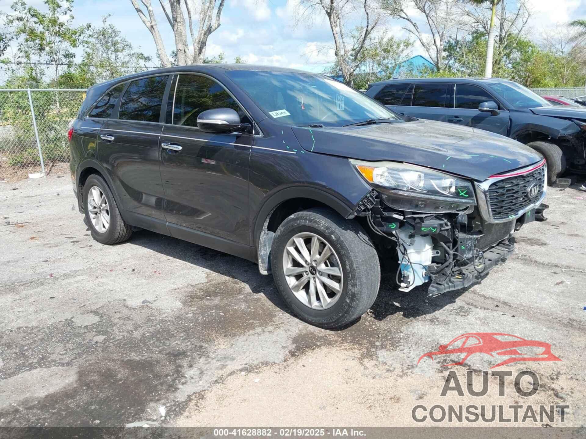 KIA SORENTO 2019 - 5XYPG4A32KG538030
