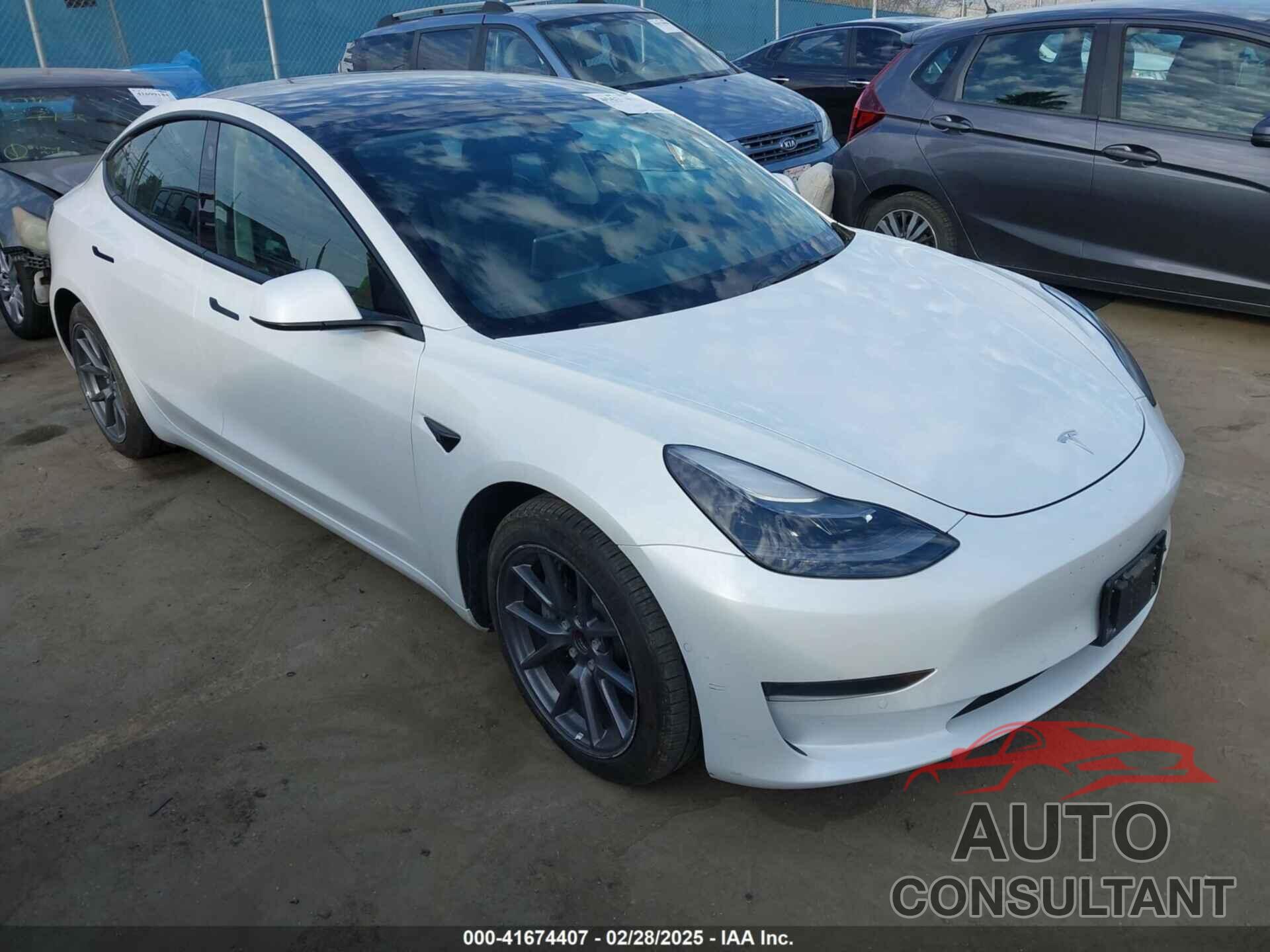 TESLA MODEL 3 2022 - 5YJ3E1EA8NF210196