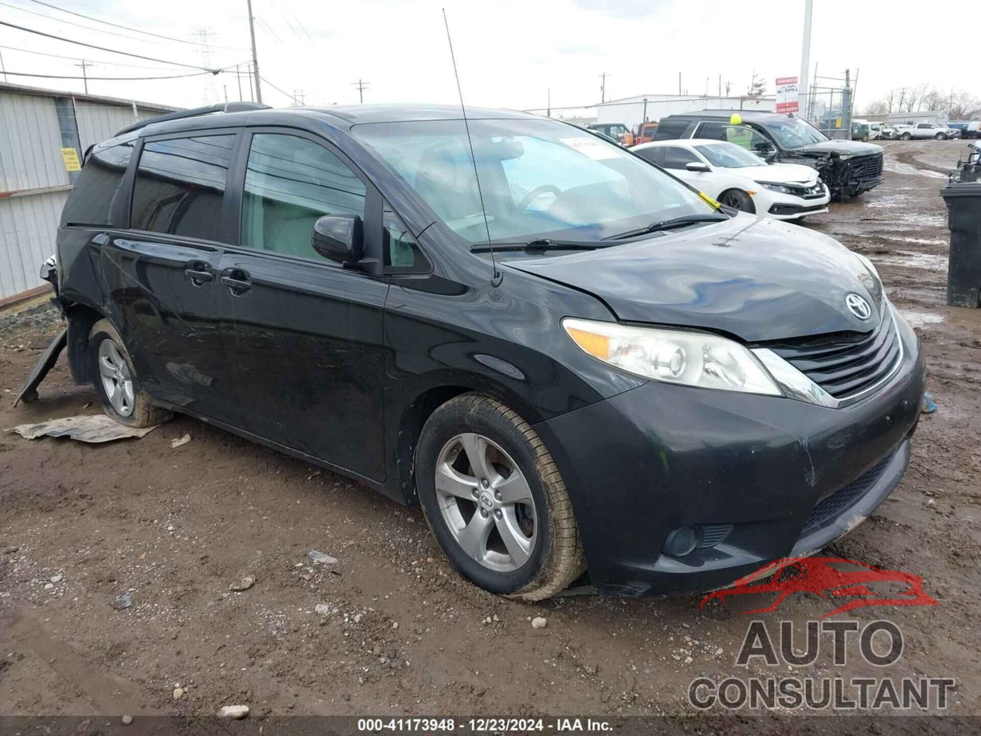 TOYOTA SIENNA 2011 - 5TDKK3DC2BS142083