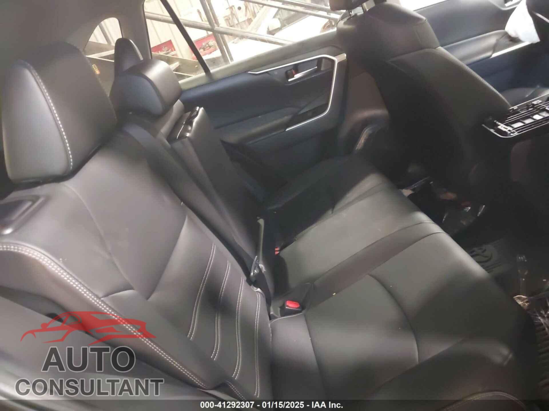 TOYOTA RAV4 2023 - 2T3A1RFVXPC355287