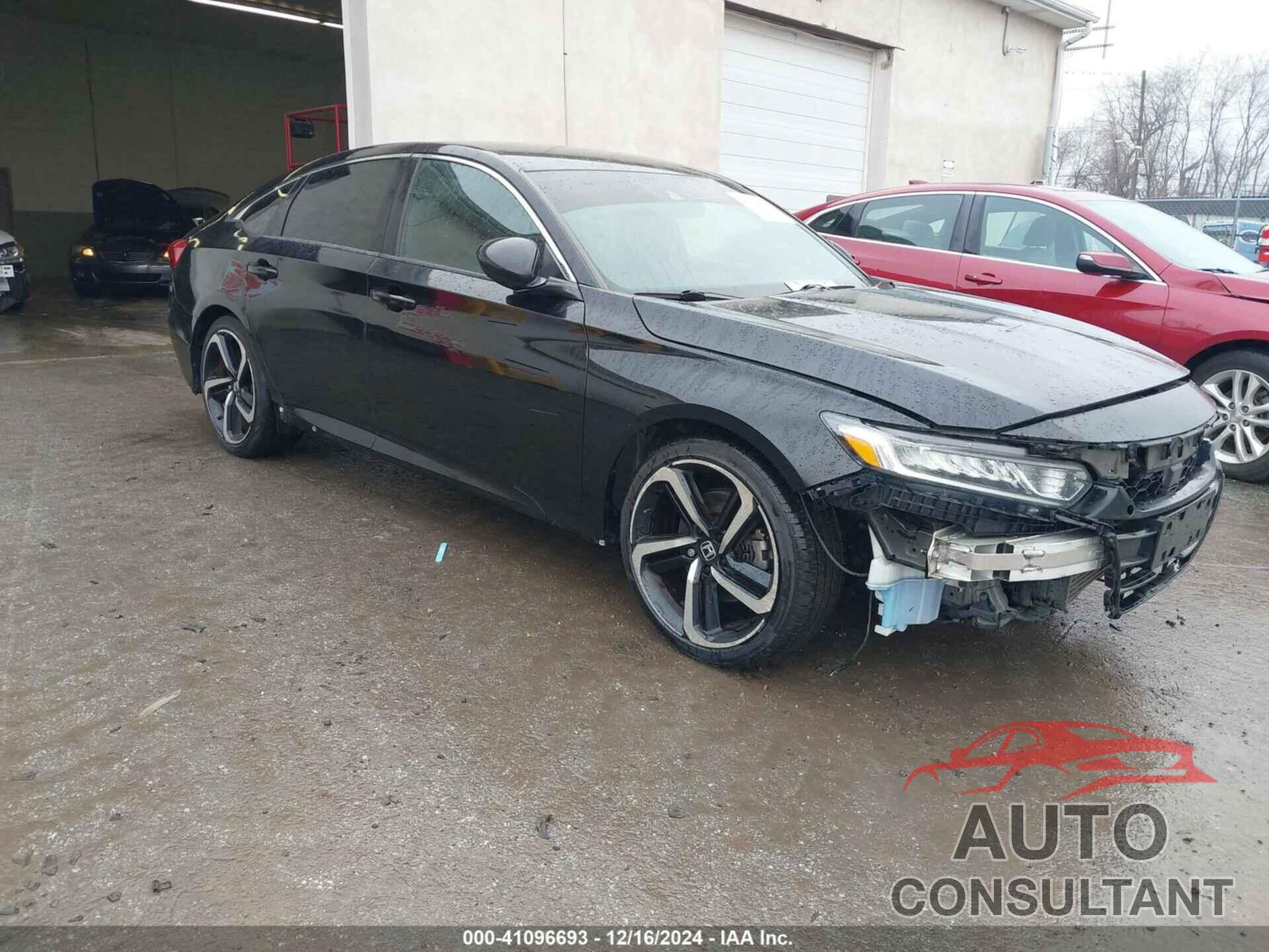 HONDA ACCORD 2018 - 1HGCV1F33JA204116