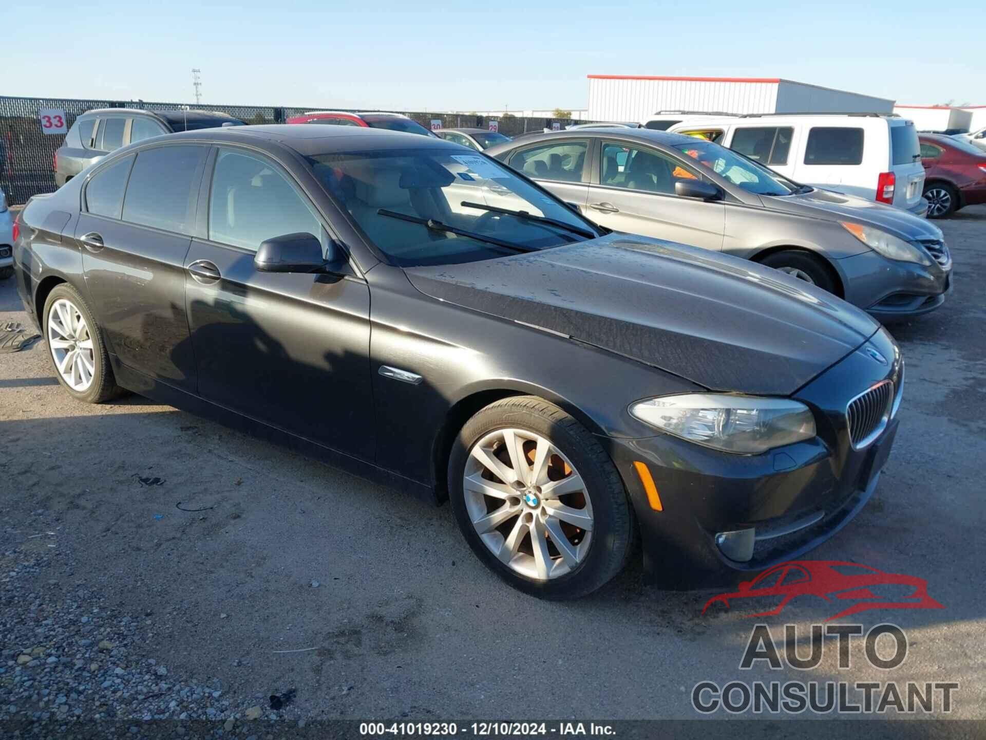 BMW 528I 2011 - WBAFR1C54BC751002