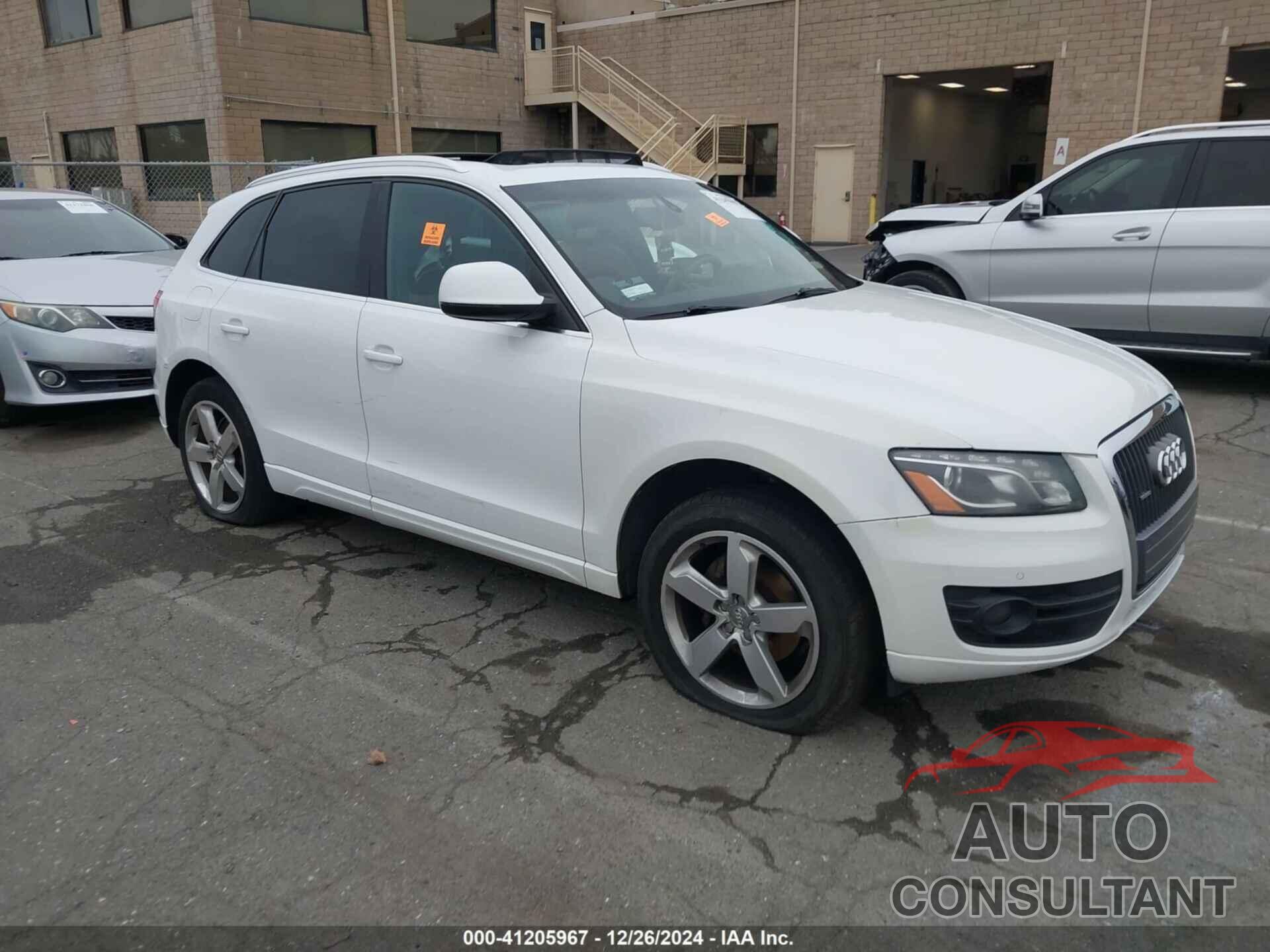 AUDI Q5 2011 - WA1LFAFP2BA062898