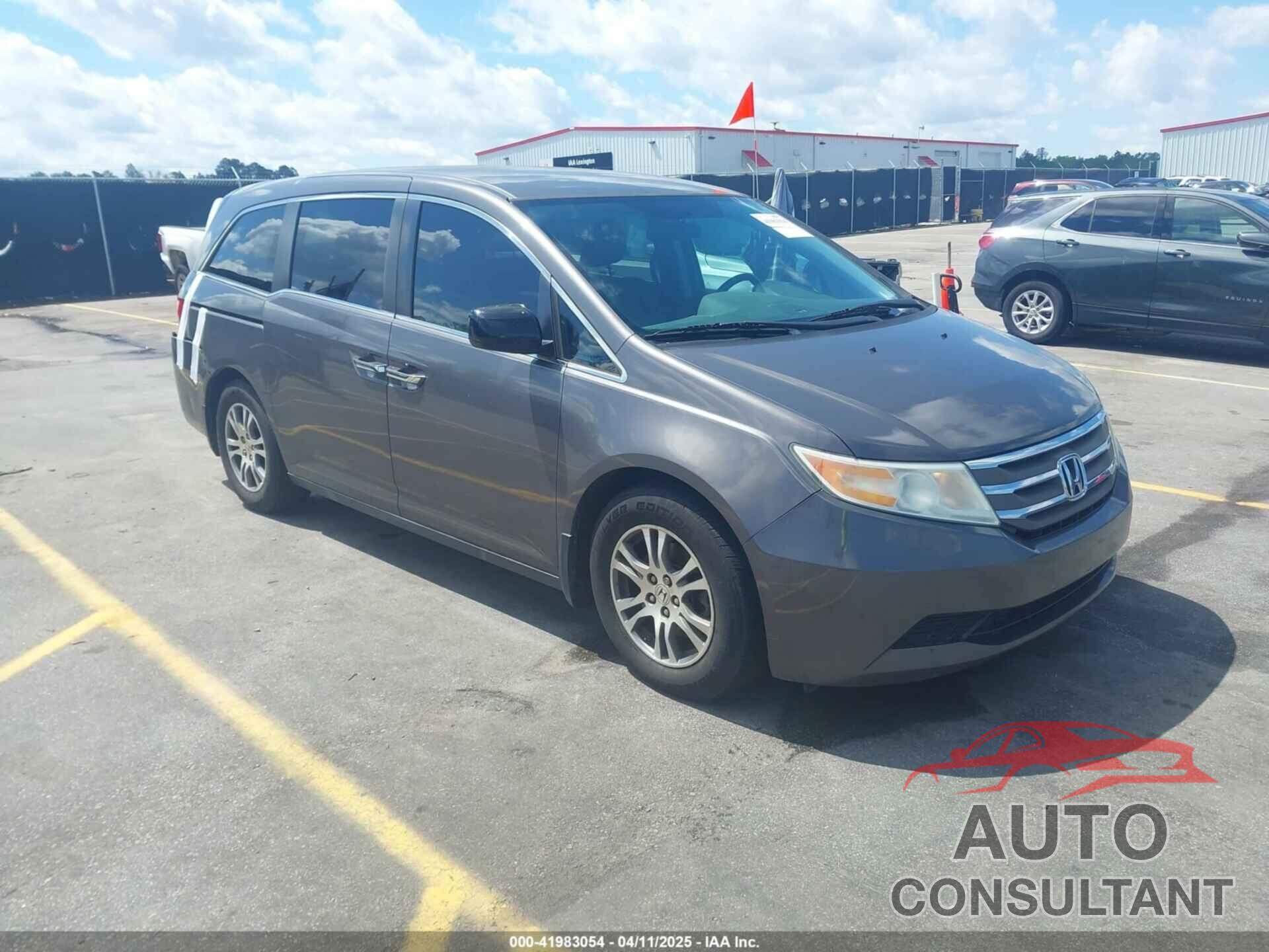 HONDA ODYSSEY 2013 - 5FNRL5H47DB090905