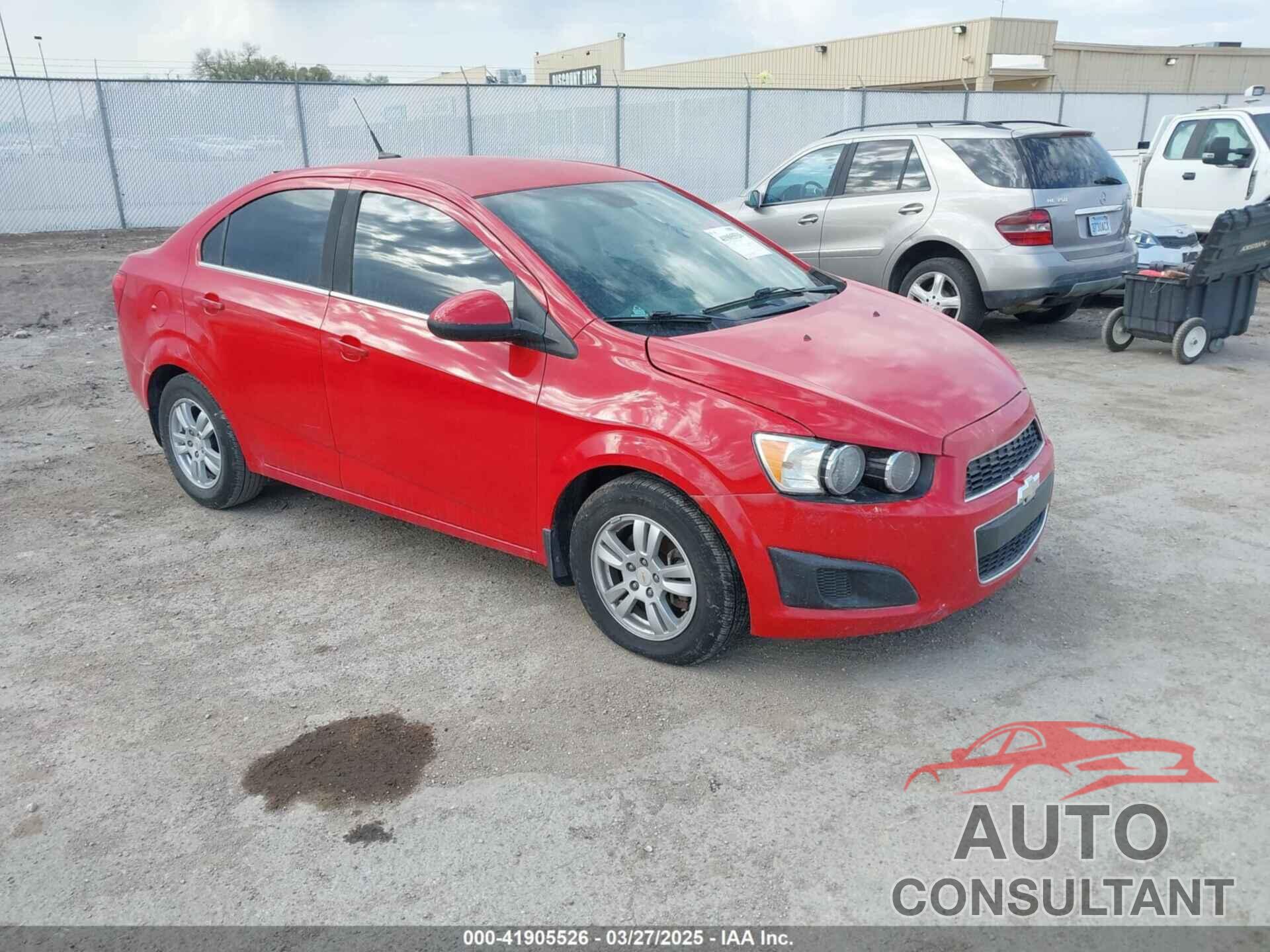 CHEVROLET SONIC 2012 - 1G1JC5SH3C4162948