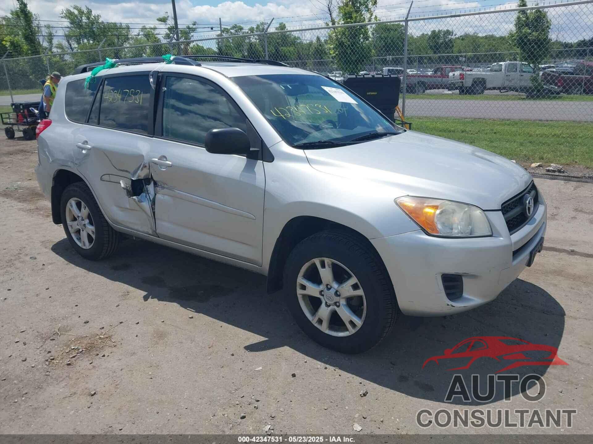 TOYOTA RAV4 2011 - 2T3BF4DVXBW127258