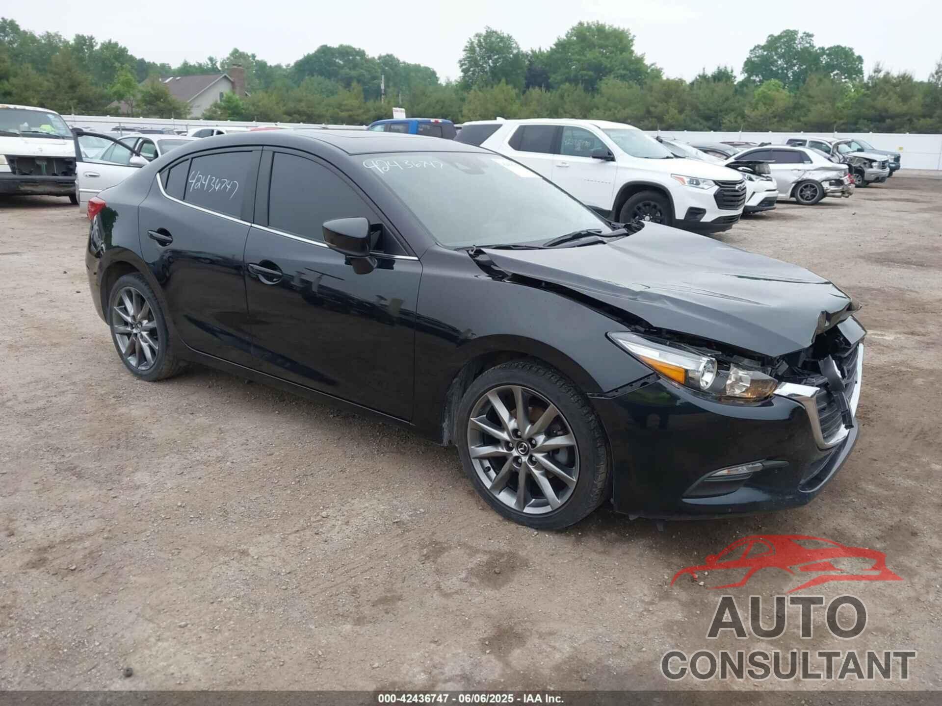 MAZDA MAZDA3 2018 - 3MZBN1V38JM255963