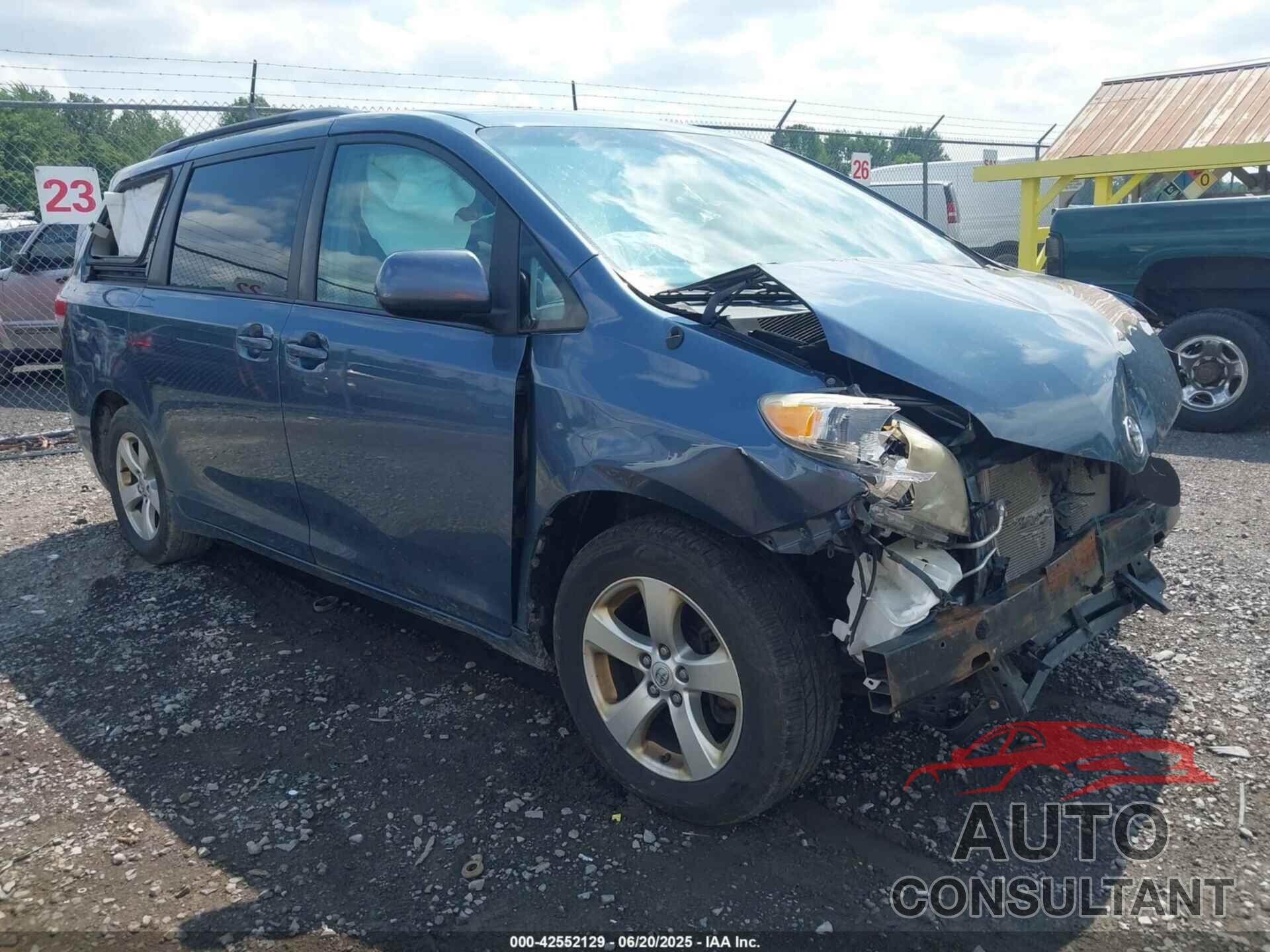 TOYOTA SIENNA 2013 - 5TDKK3DC2DS366828