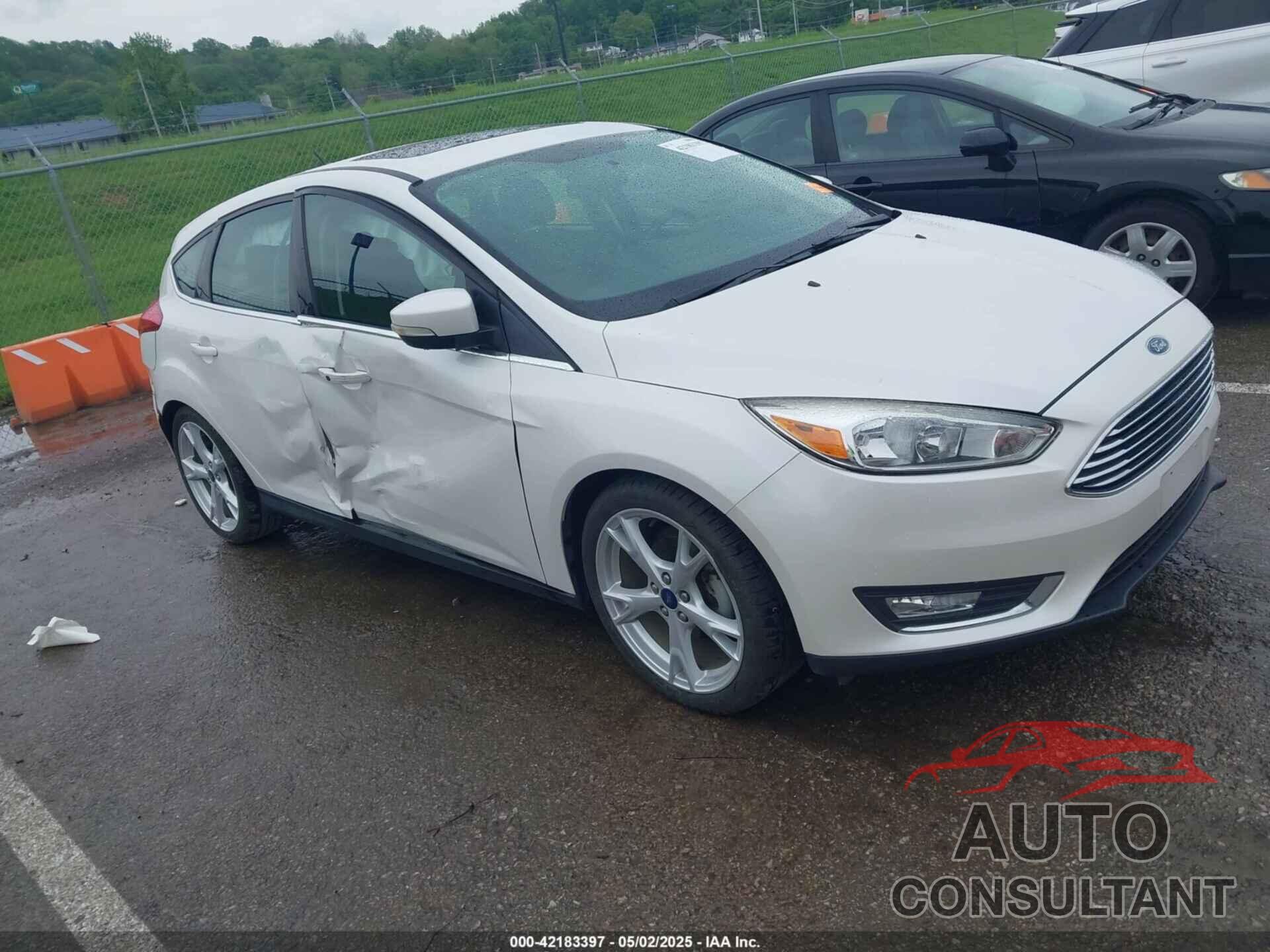 FORD FOCUS 2016 - 1FADP3N26GL387872