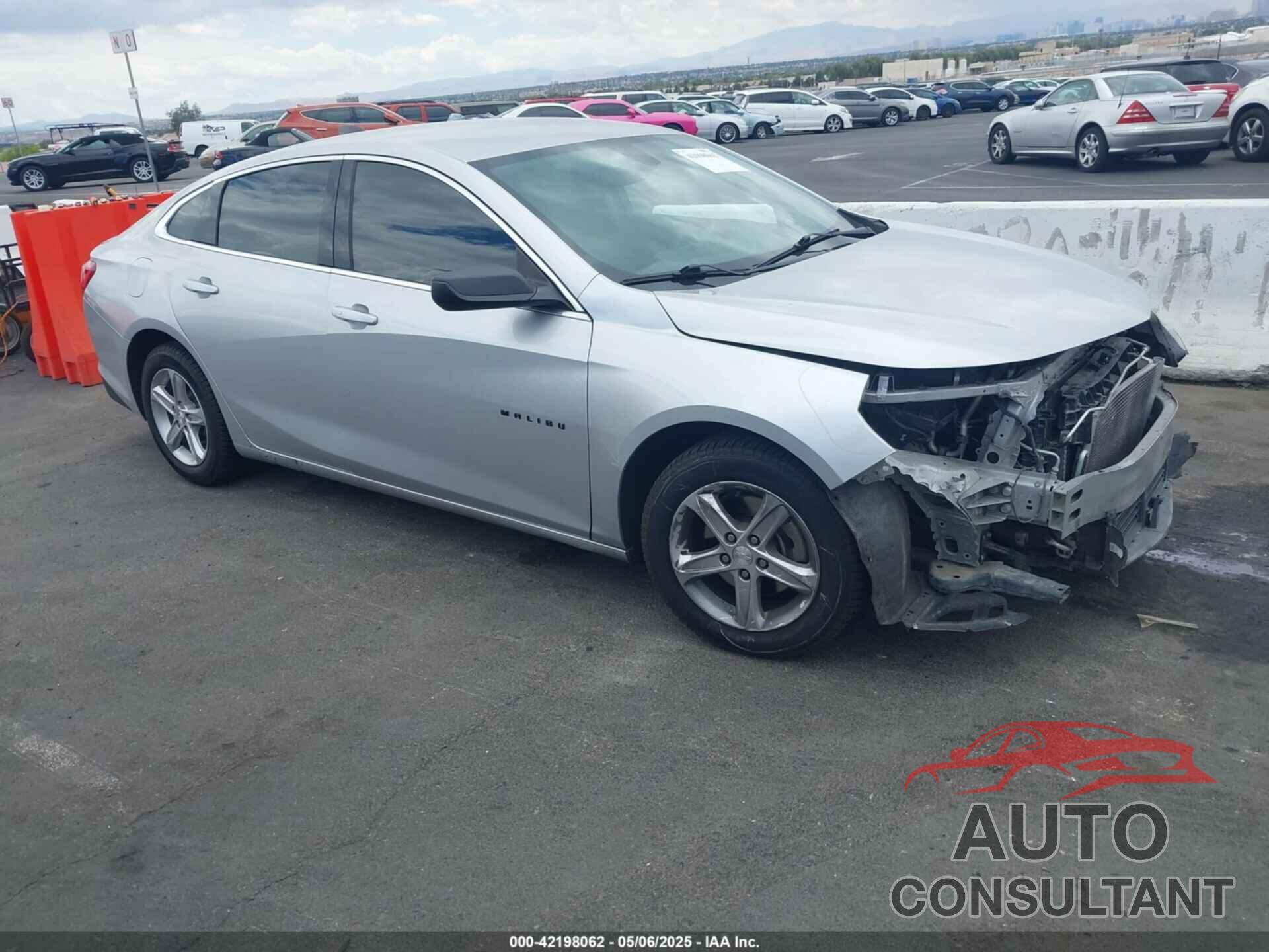 CHEVROLET MALIBU 2019 - 1G1ZB5ST0KF217739