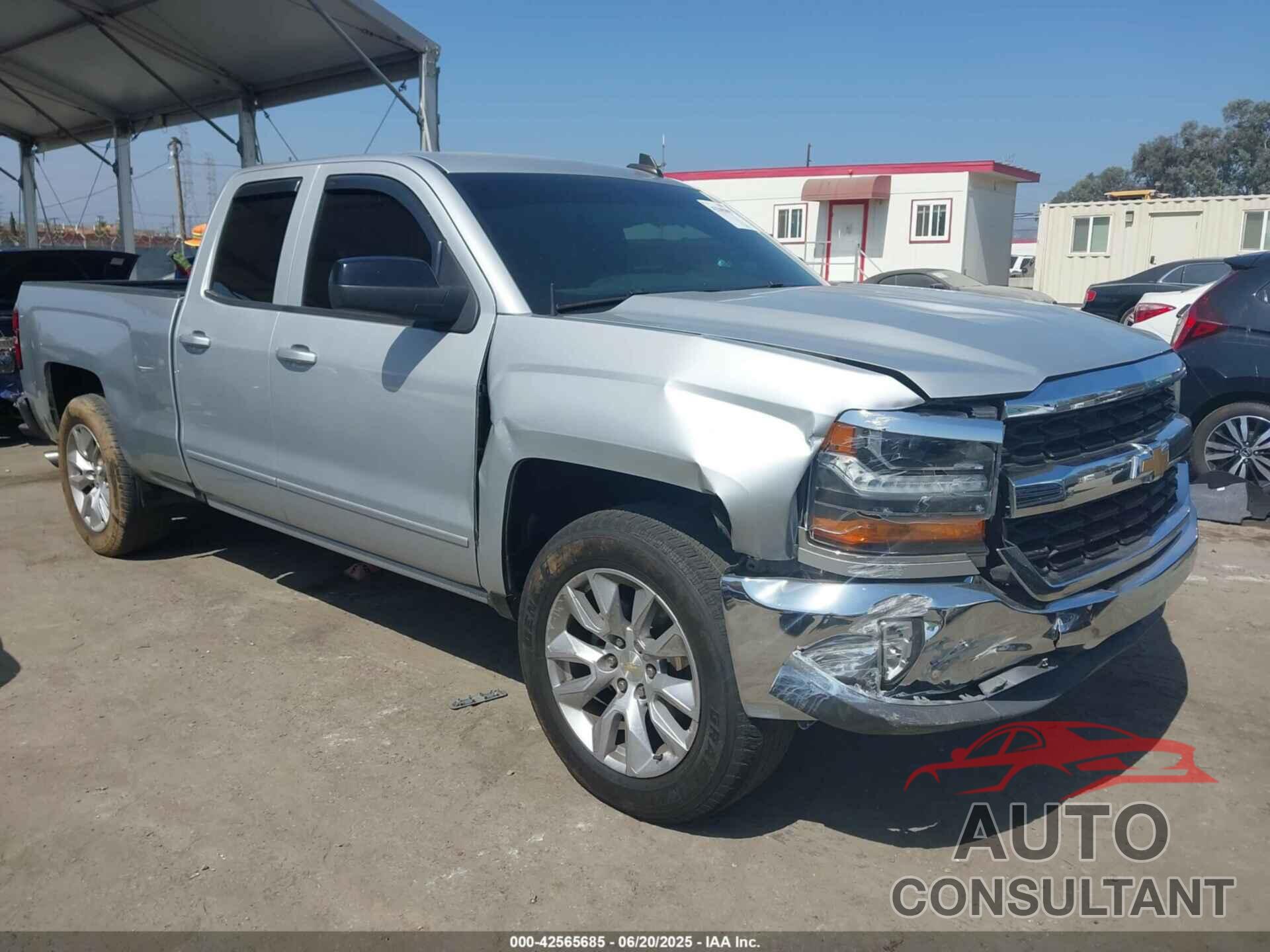 CHEVROLET SILVERADO 1500 2018 - 1GCRCRECXJZ317092