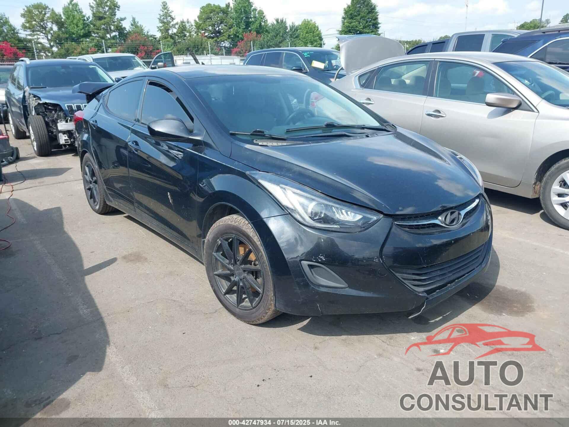 HYUNDAI ELANTRA 2013 - 5NPDH4AE1DH398145