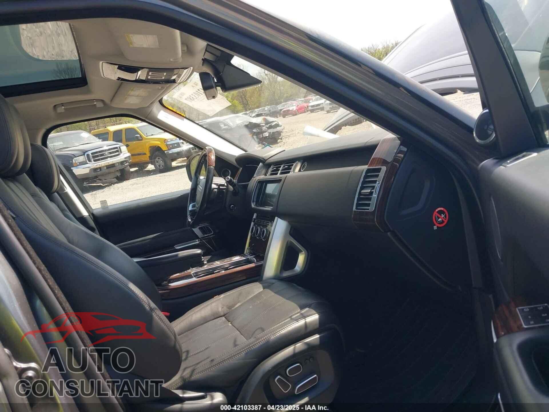LAND ROVER RANGE ROVER 2015 - SALGS2VF7FA231099