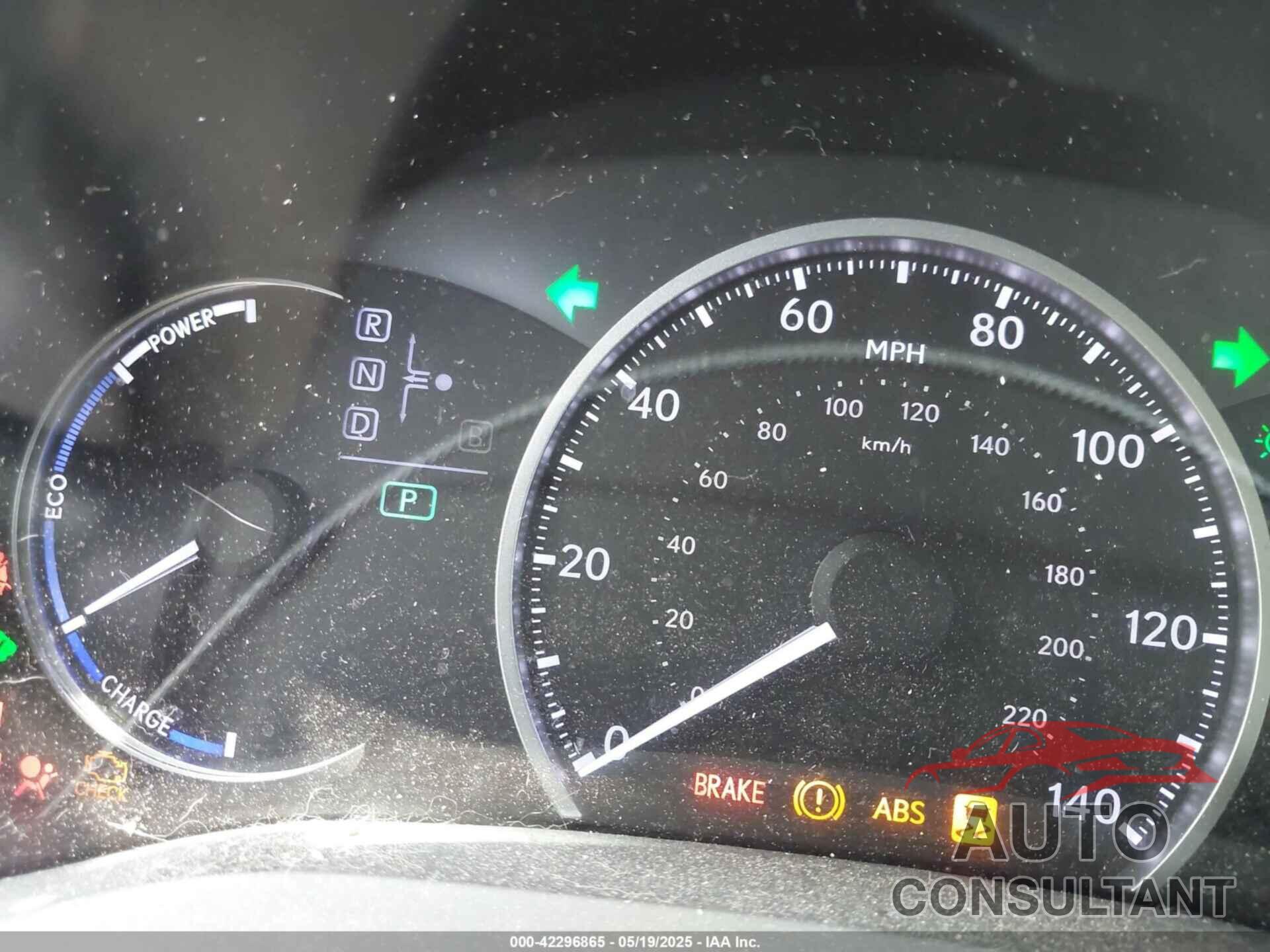 LEXUS CT 200H 2012 - JTHKD5BHXC2065846