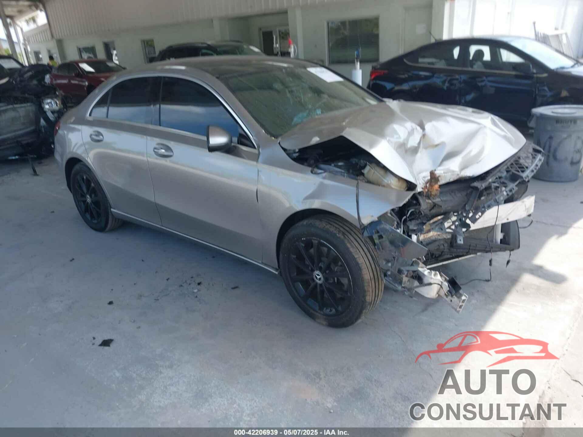 MERCEDES-BENZ A 220 2020 - W1K3G4EB8LW045222