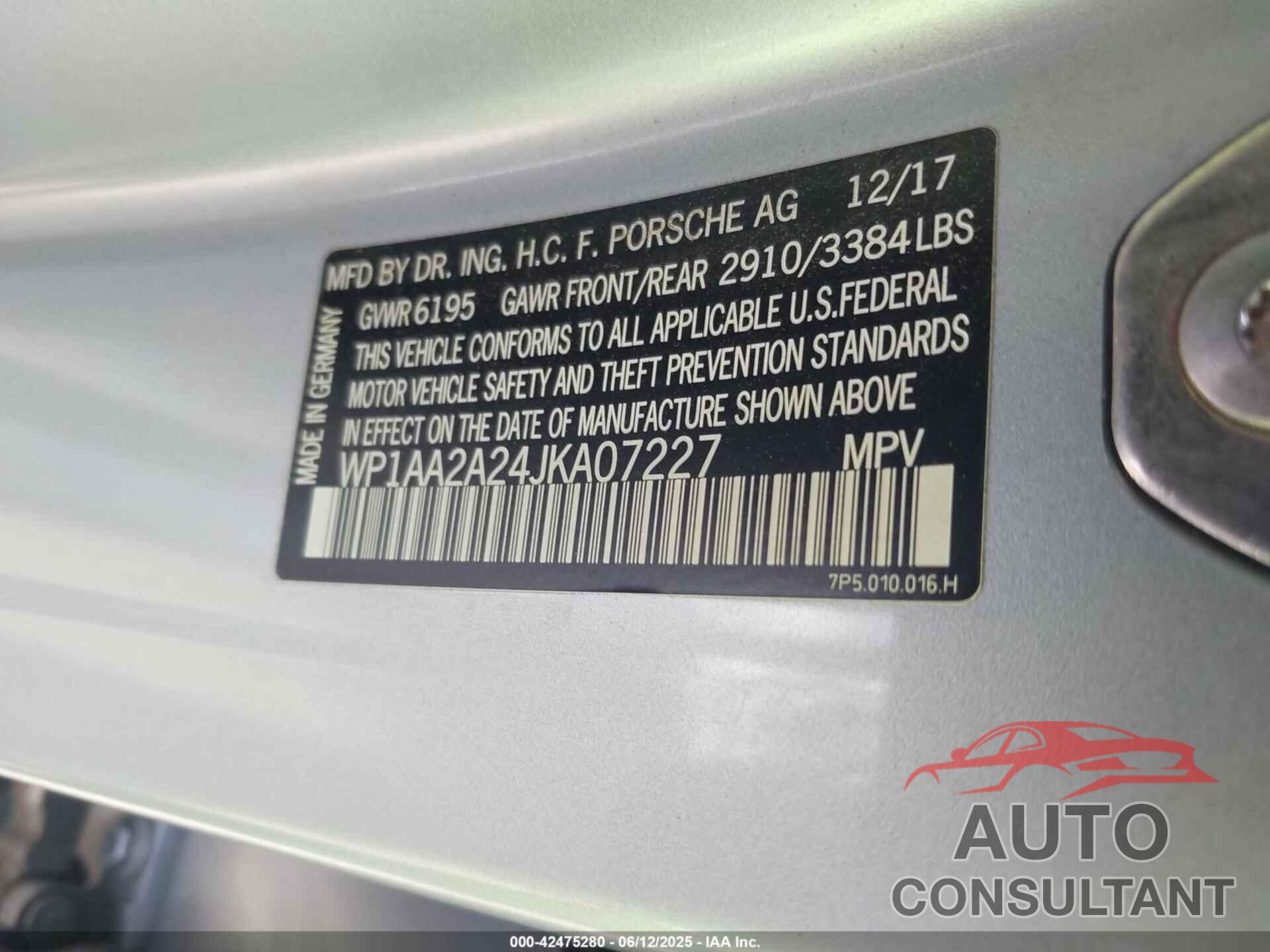 PORSCHE CAYENNE 2018 - WP1AA2A24JKA07227