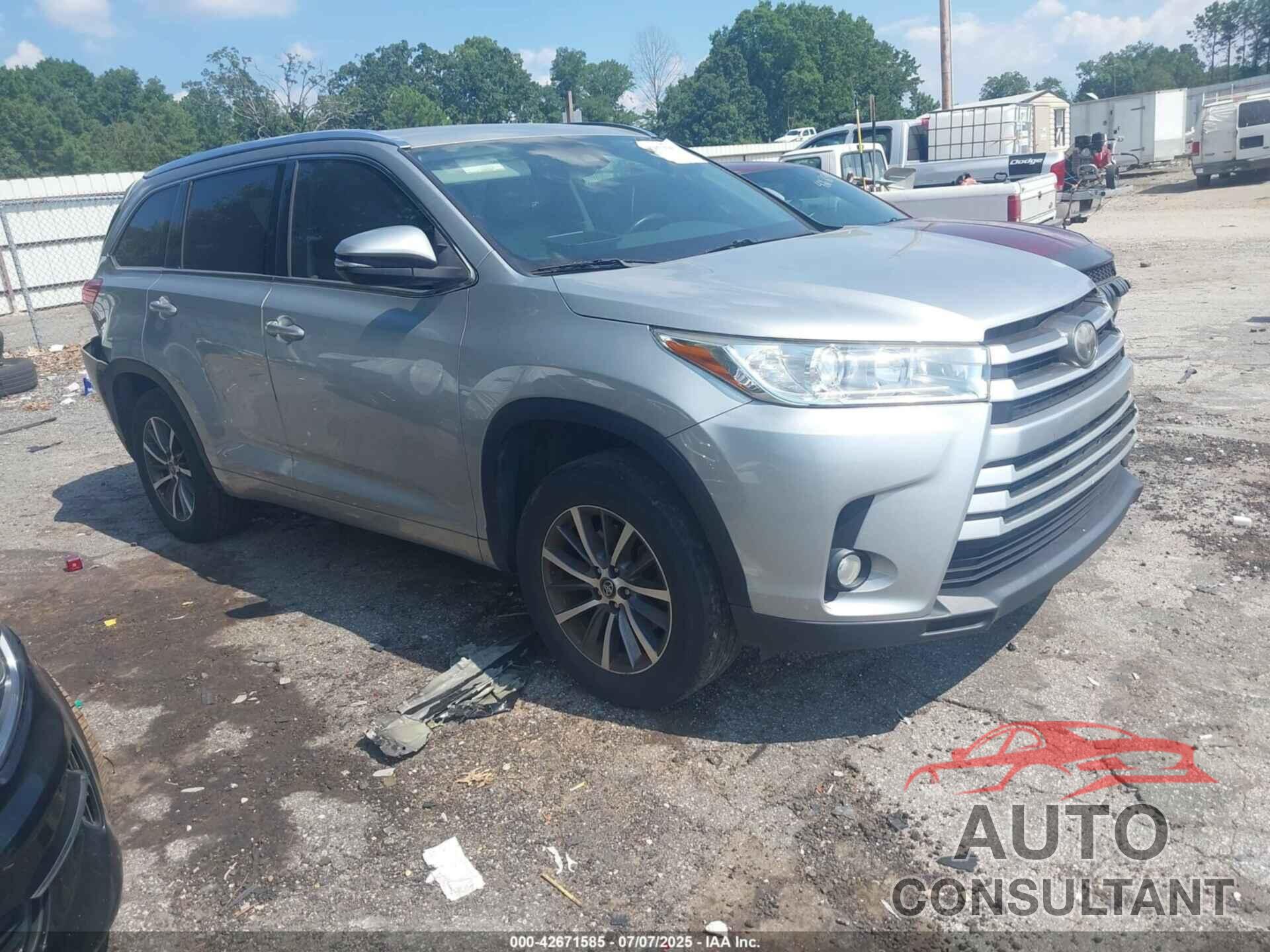 TOYOTA HIGHLANDER 2017 - 5TDKZRFH4HS510005