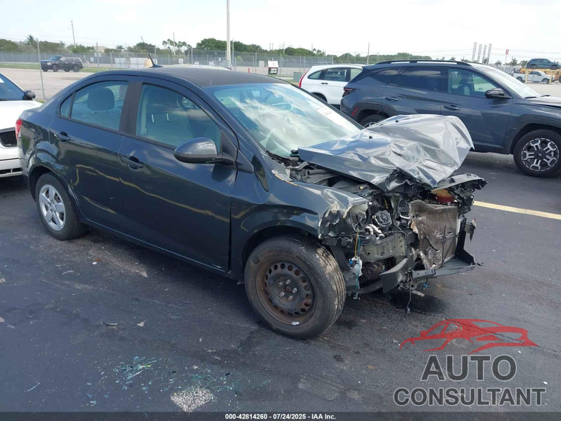 CHEVROLET SONIC 2014 - 1G1JA5SG3E4240323