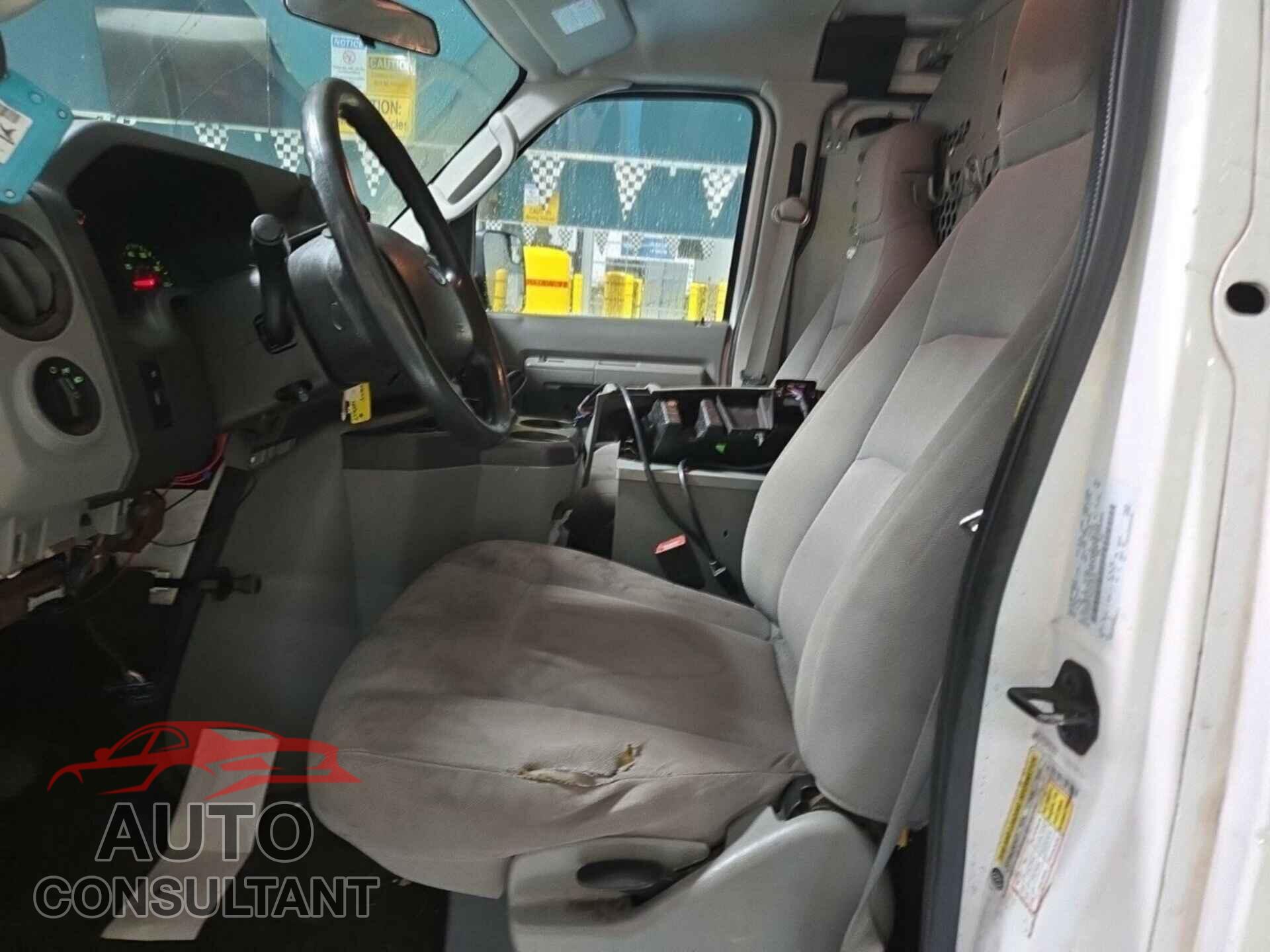 FORD ECONOLINE 2010 - 1FTNE2EL3ADA10330