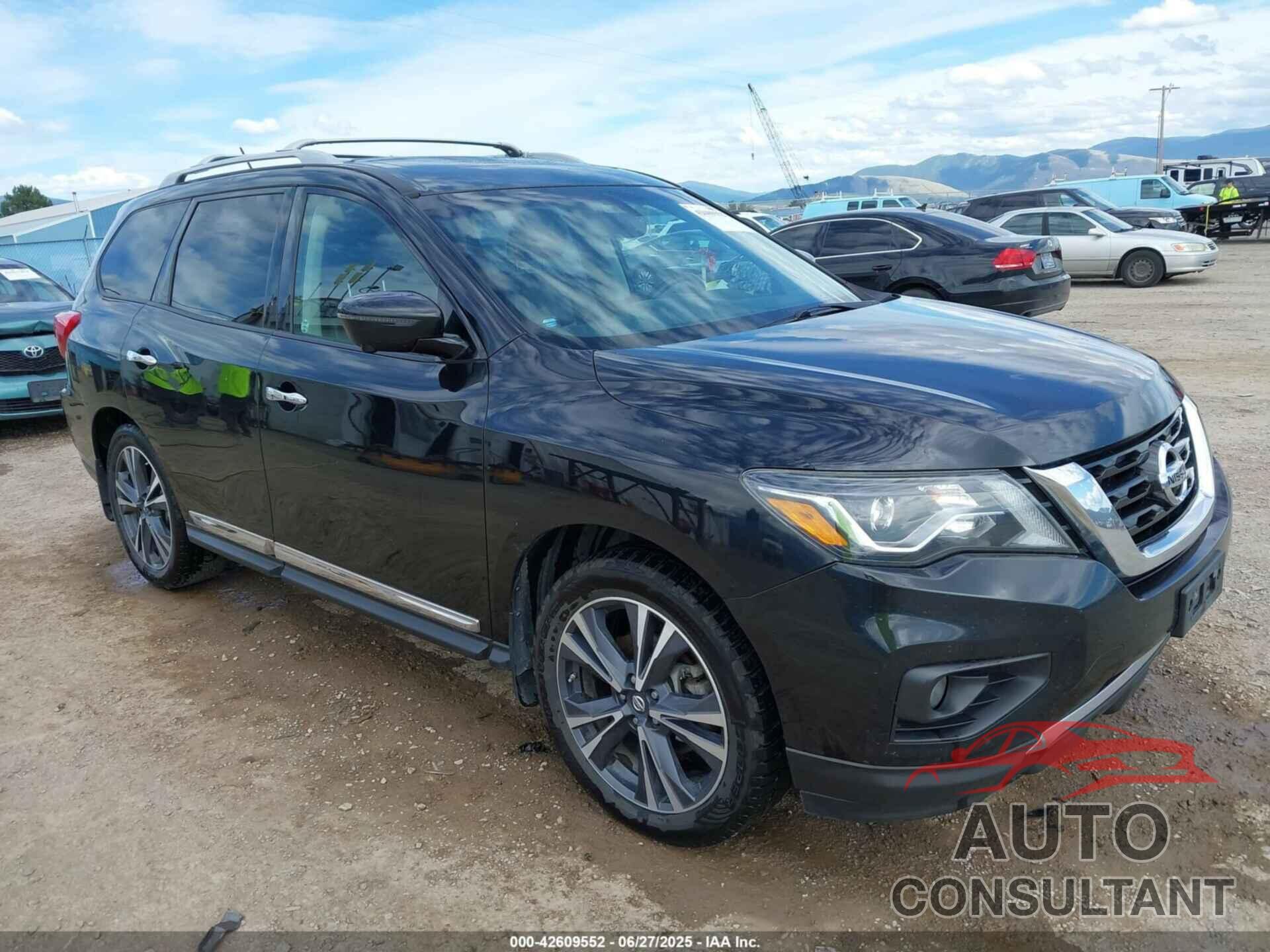NISSAN PATHFINDER 2017 - 5N1DR2MM2HC620239