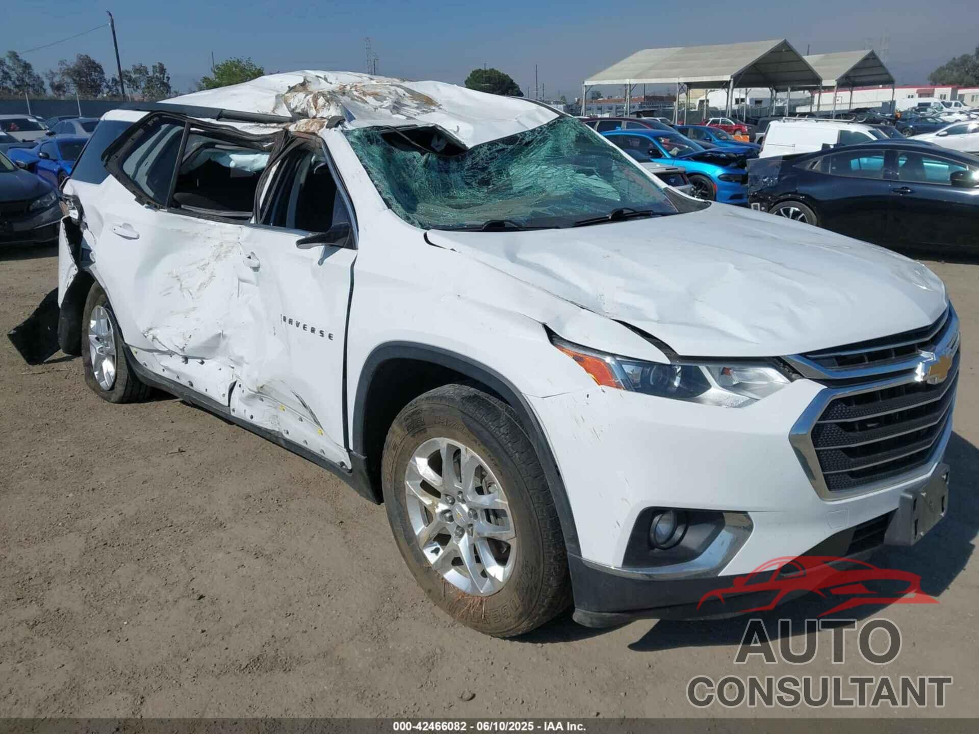 CHEVROLET TRAVERSE 2019 - 1GNEVGKW0KJ146064