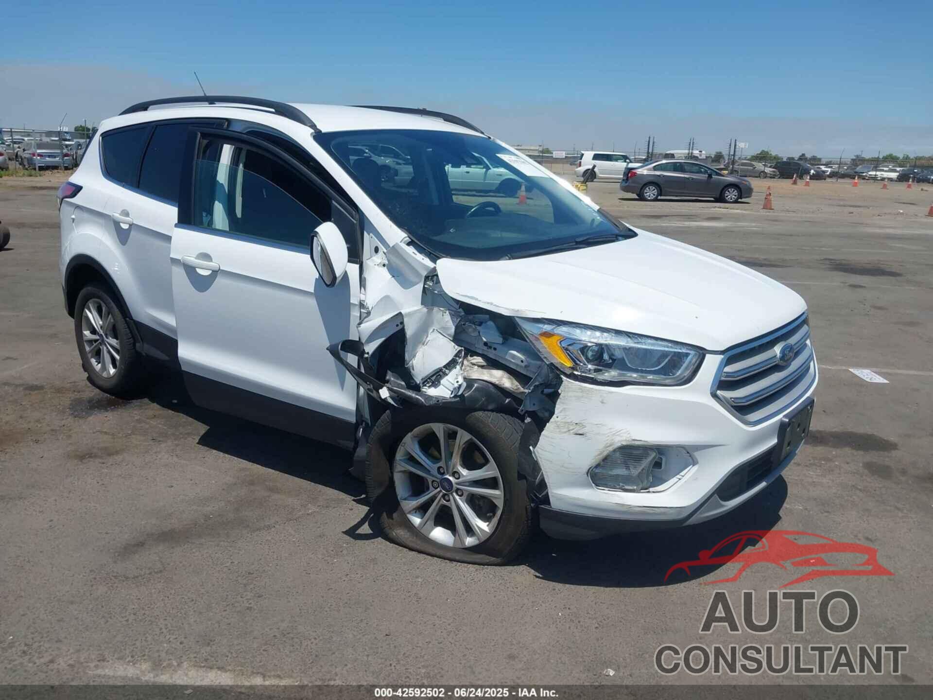 FORD ESCAPE 2018 - 1FMCU0HD3JUC11661