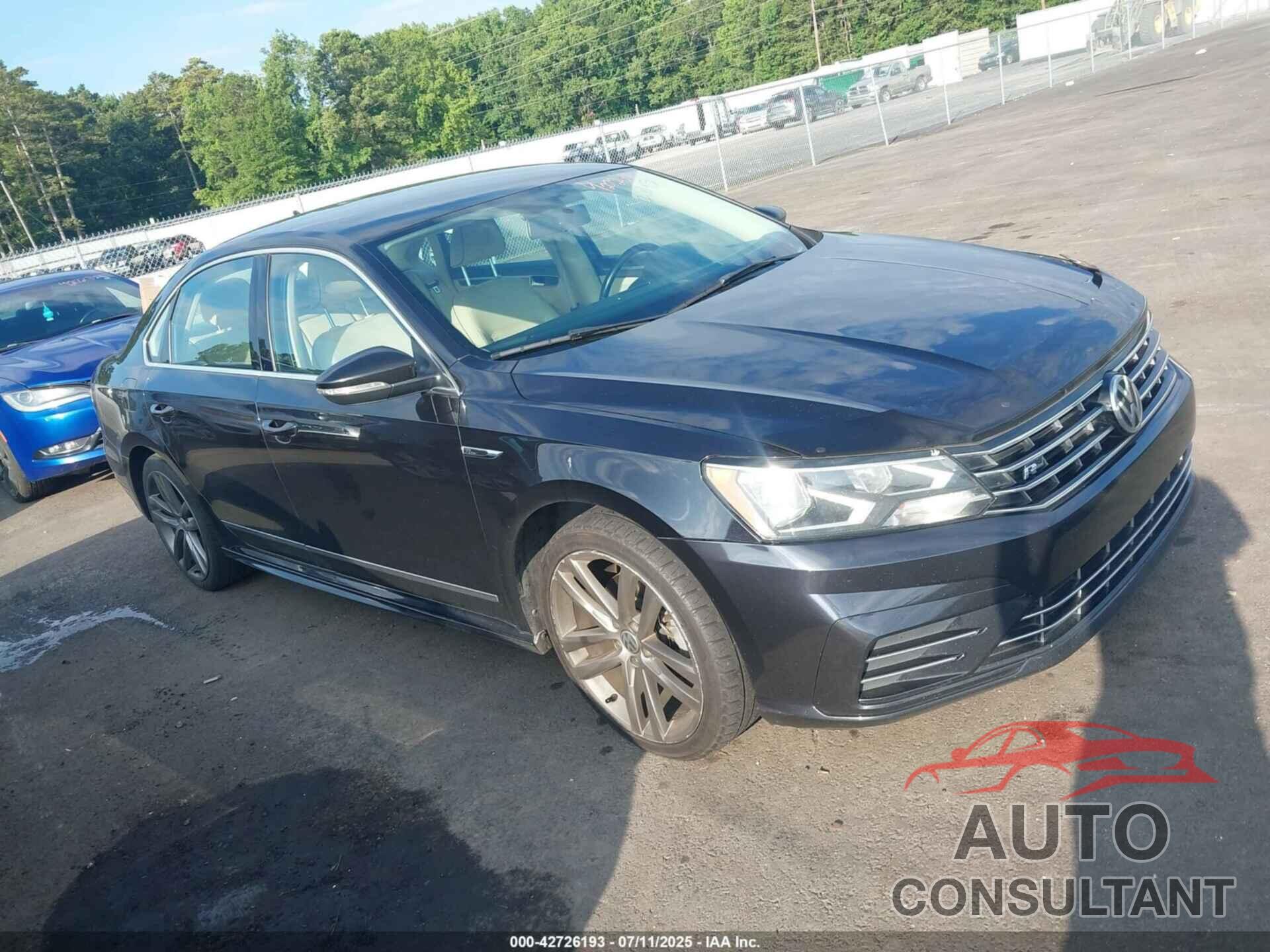 VOLKSWAGEN PASSAT 2017 - 1VWDT7A30HC022064
