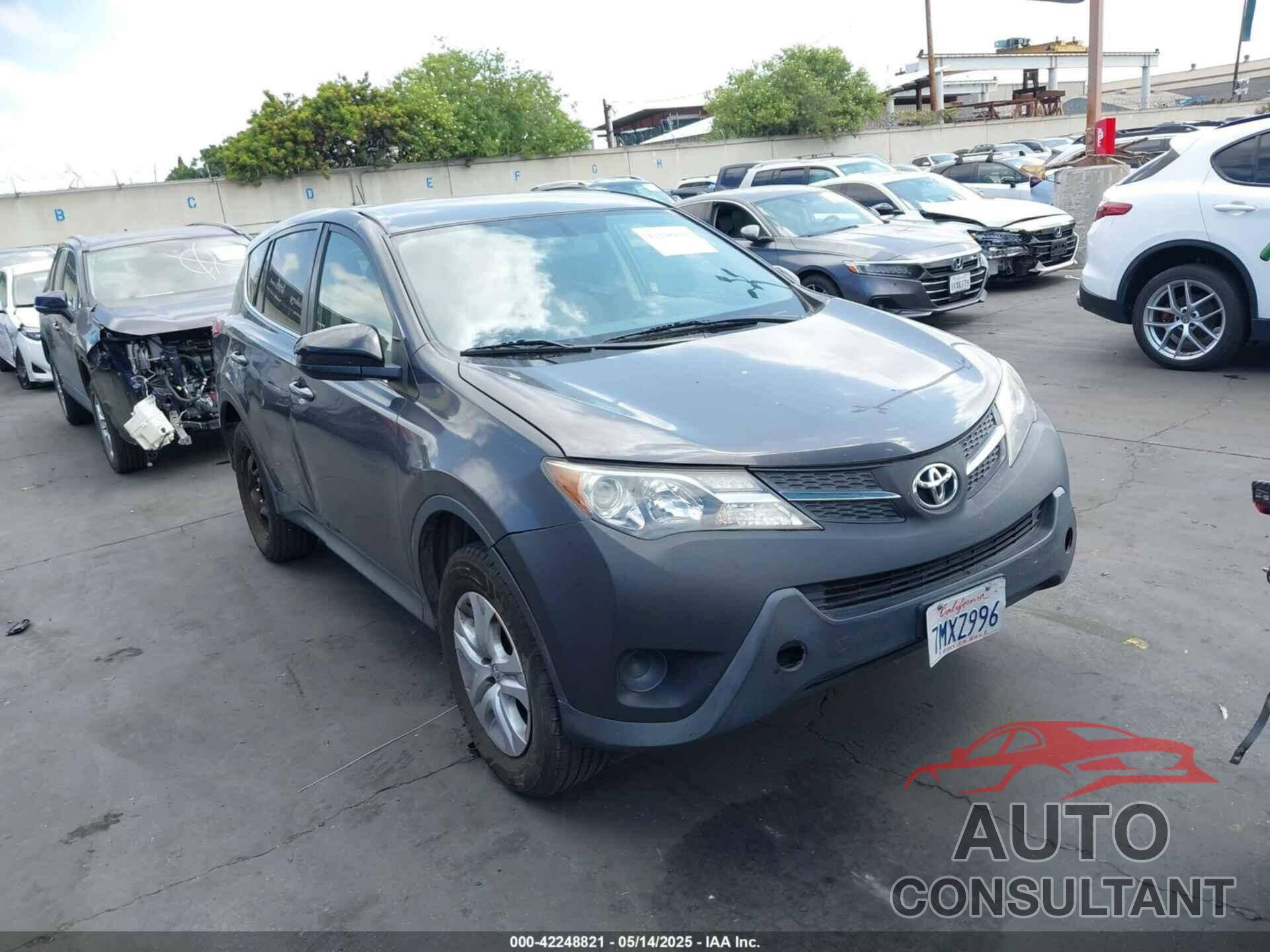 TOYOTA RAV4 2015 - JTMZFREV1FJ048771